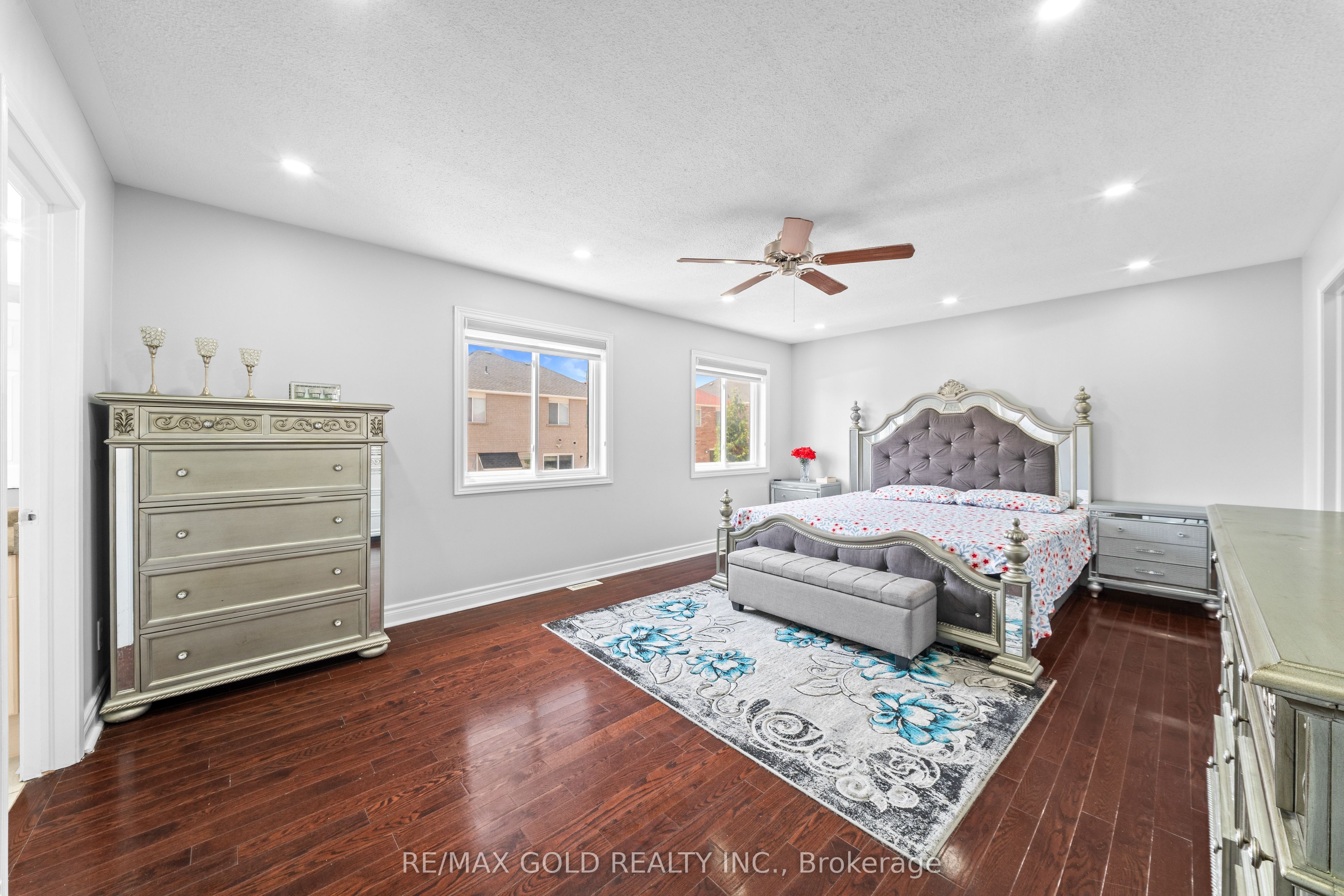 8 Bayridge Drive Property Photo 16