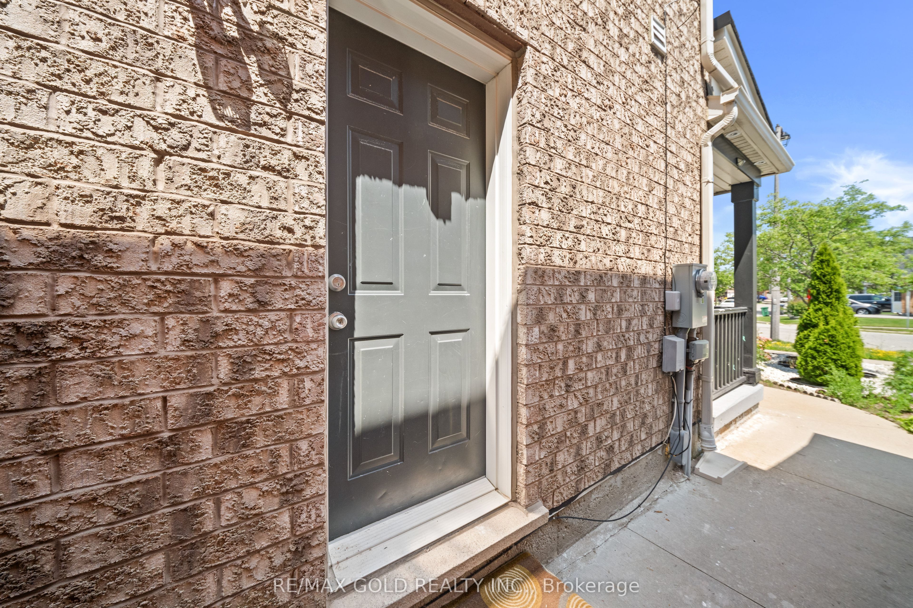 8 Bayridge Drive Property Photo 22