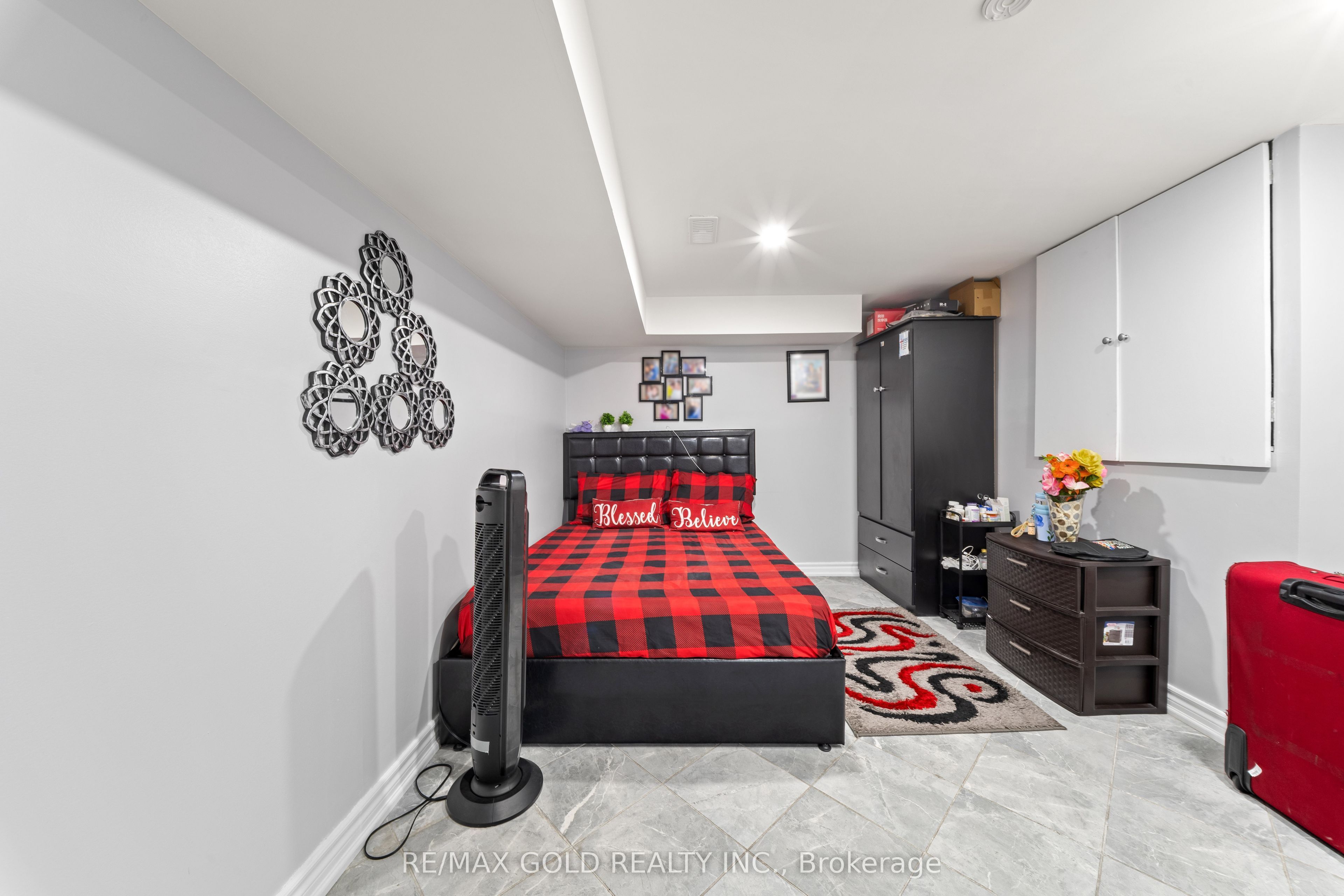 8 Bayridge Drive Property Photo 27