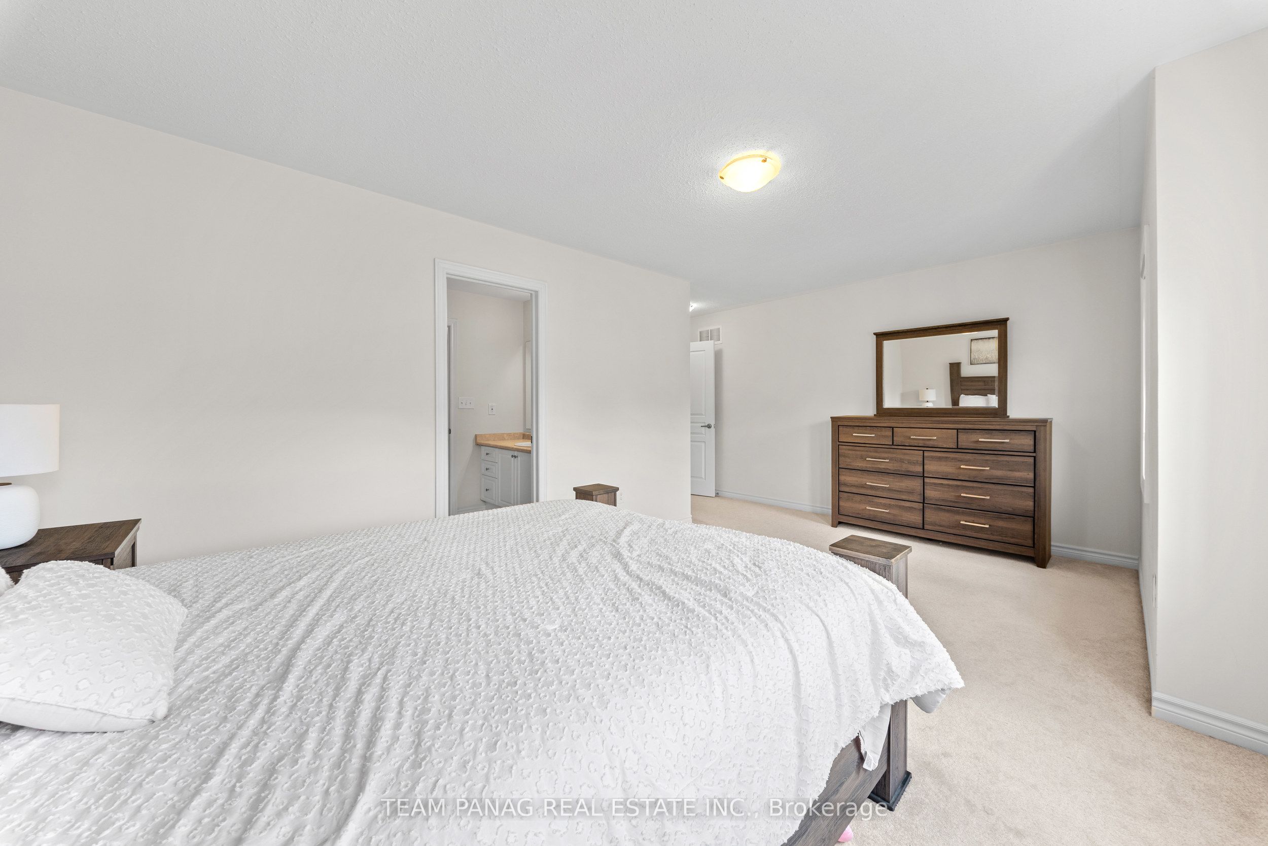 13 Venue Road Property Photo 39