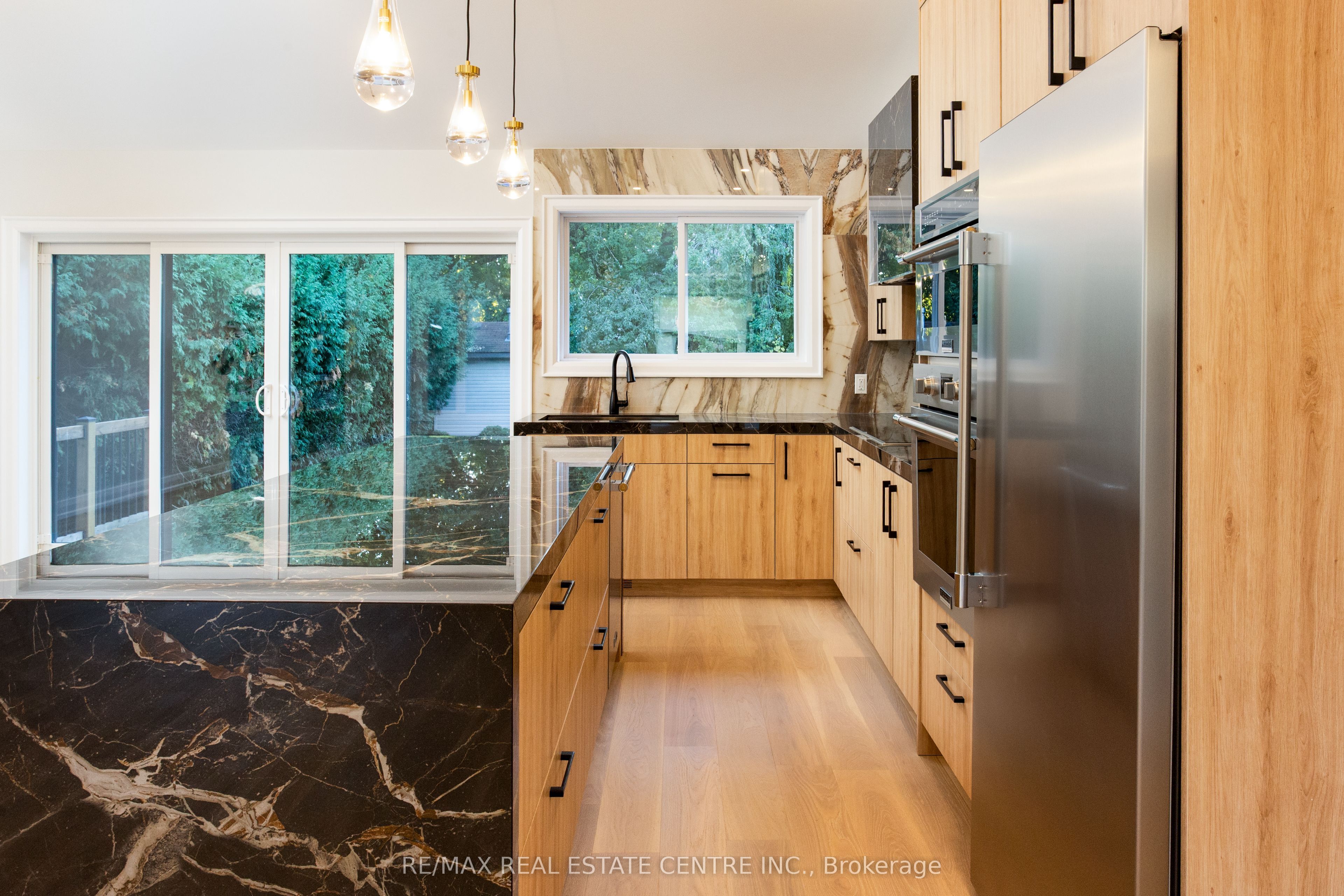 446 Willis Drive Property Photo 7