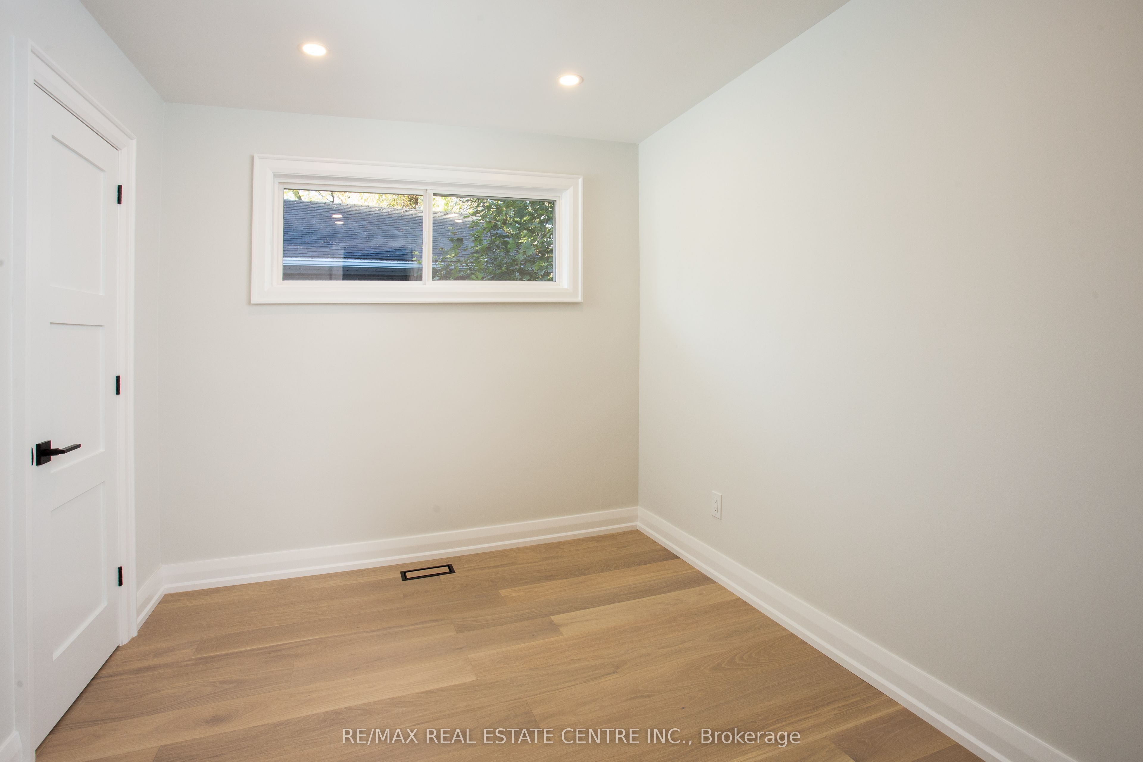 446 Willis Drive Property Photo 19