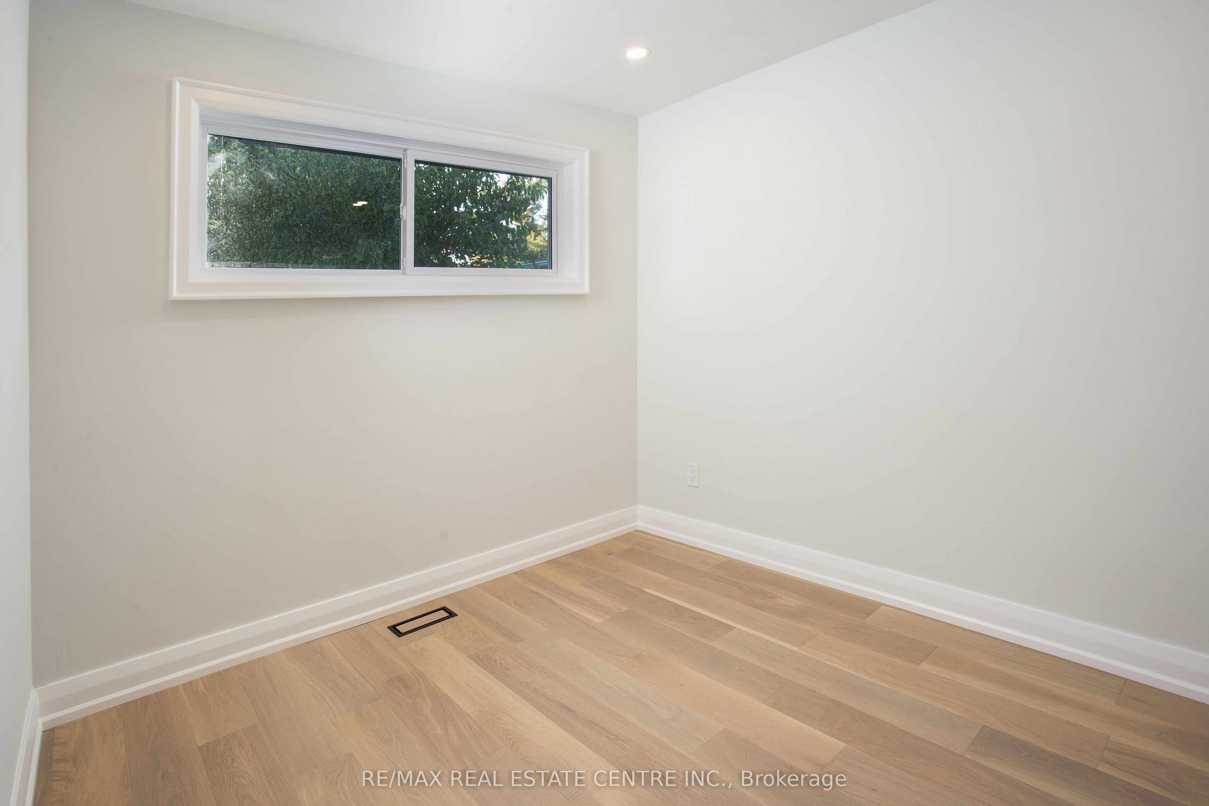 446 Willis Drive Property Photo 20