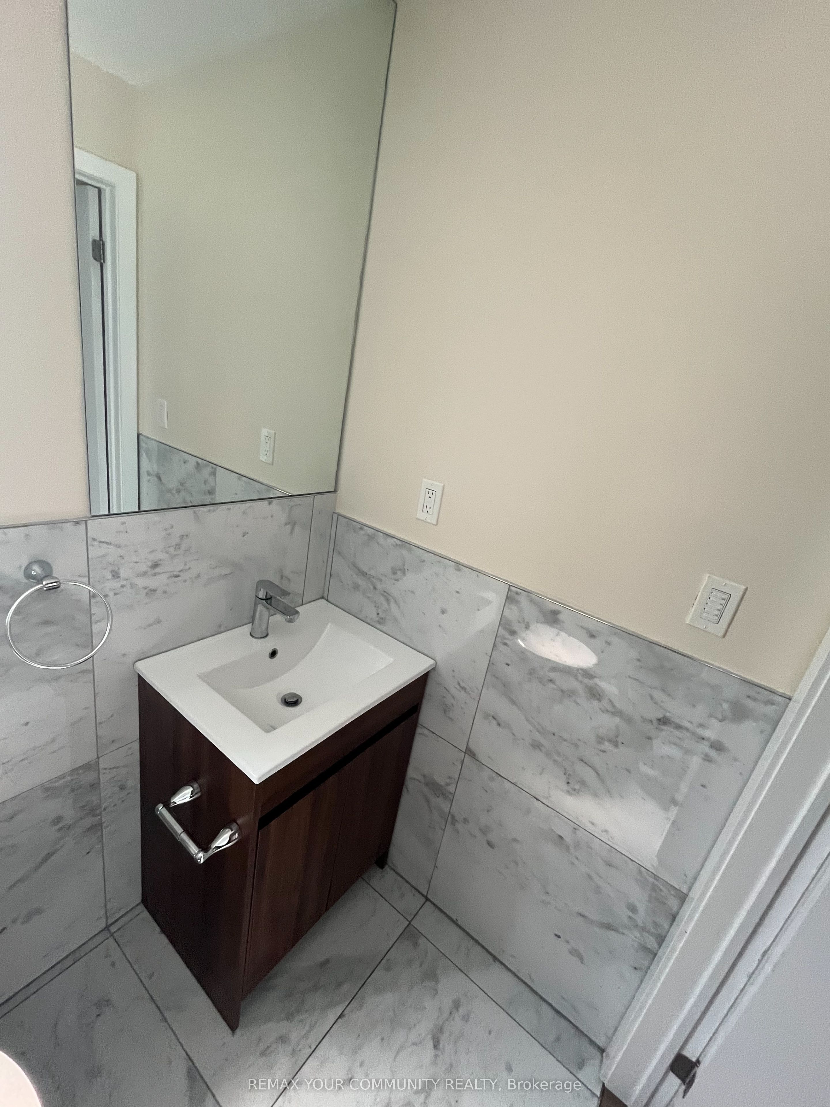2 Harold Street Main Property Photo 10