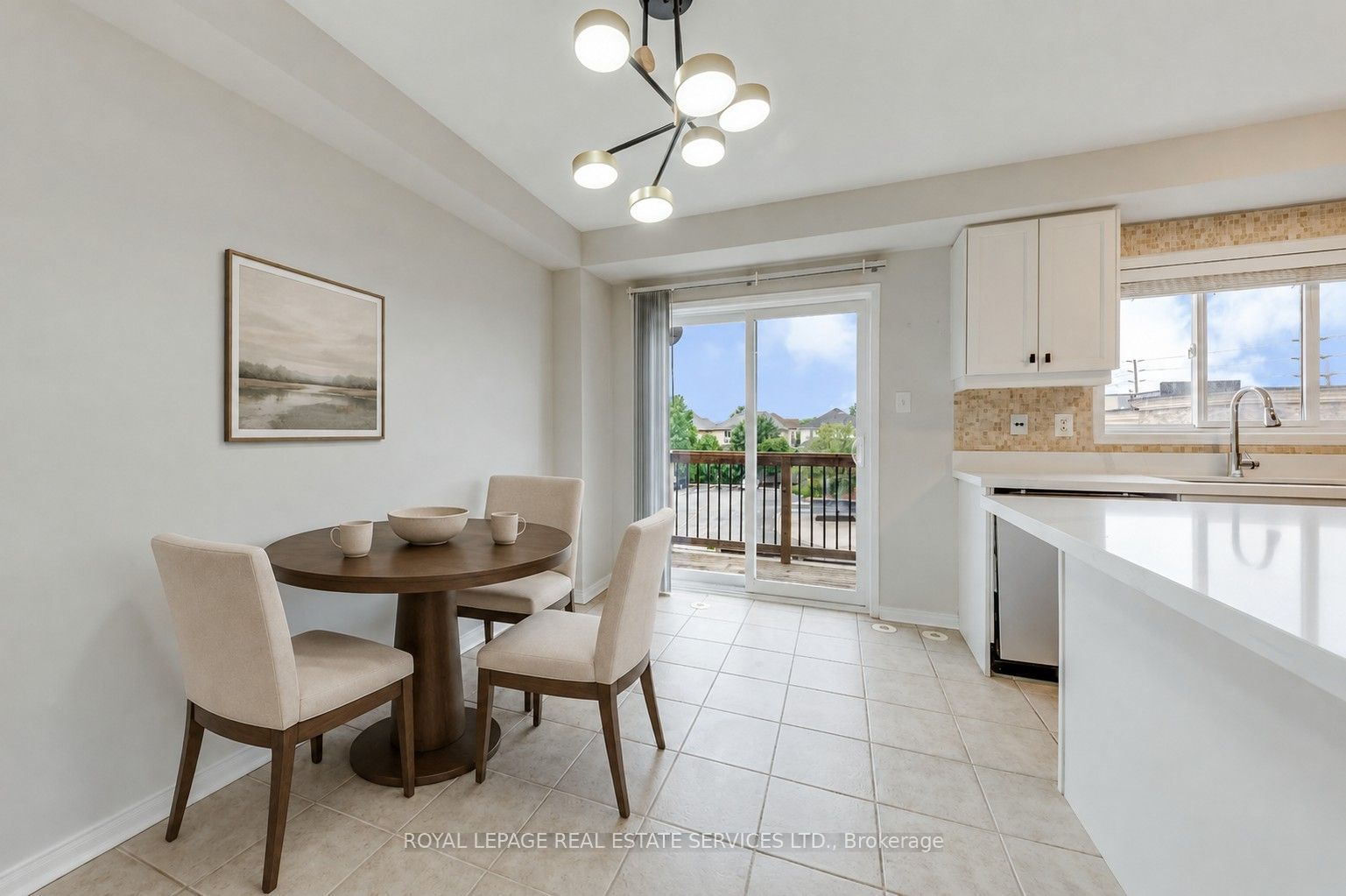 2418 Adamvale Crescent Property Photo 11