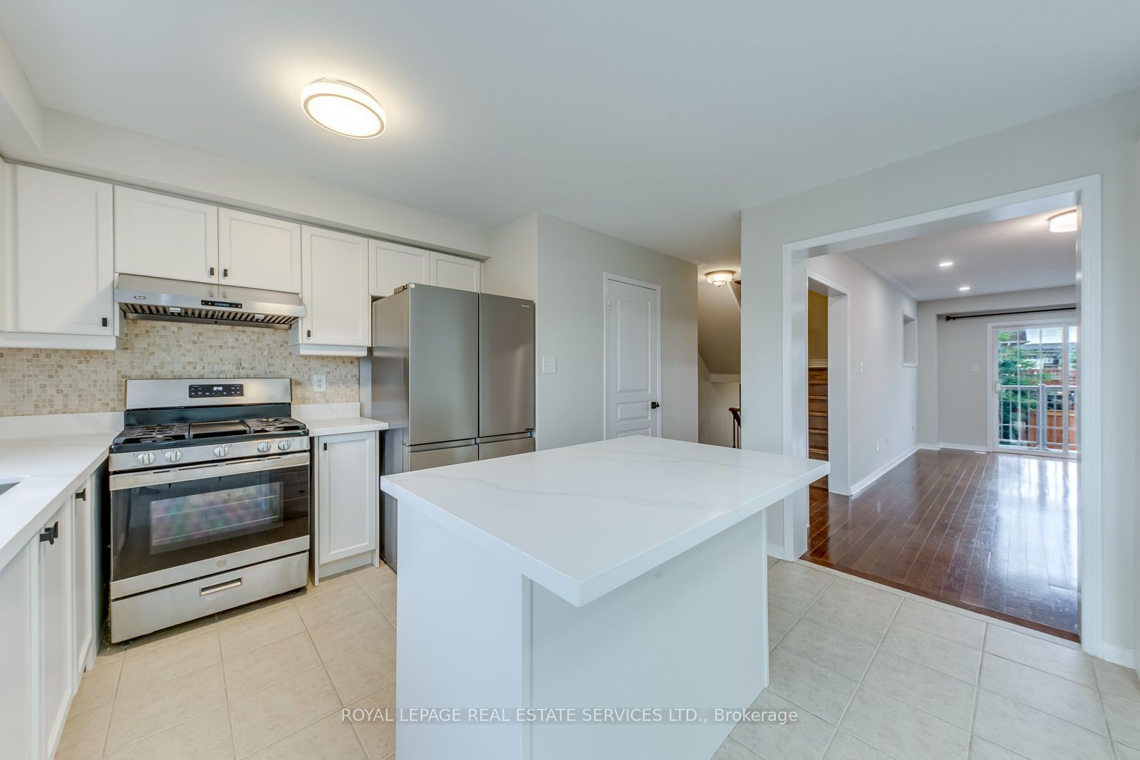 2418 Adamvale Crescent Property Photo 15