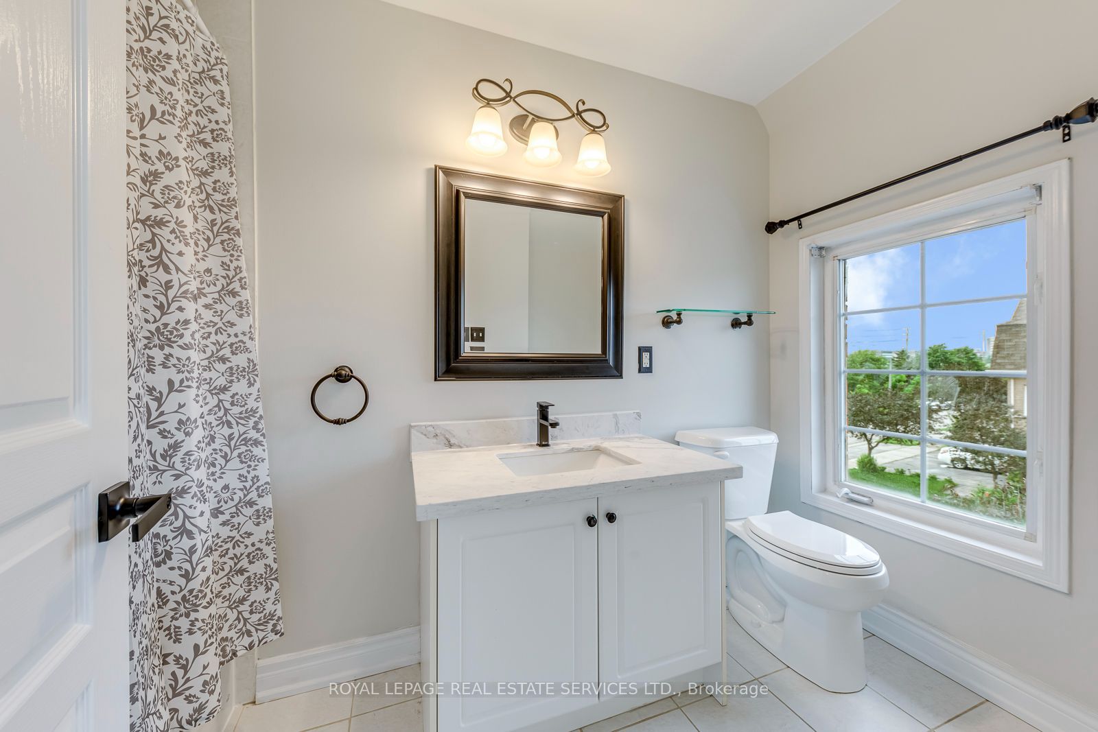 2418 Adamvale Crescent Property Photo 28