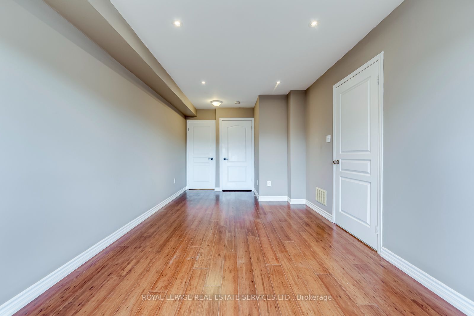 2418 Adamvale Crescent Property Photo 35