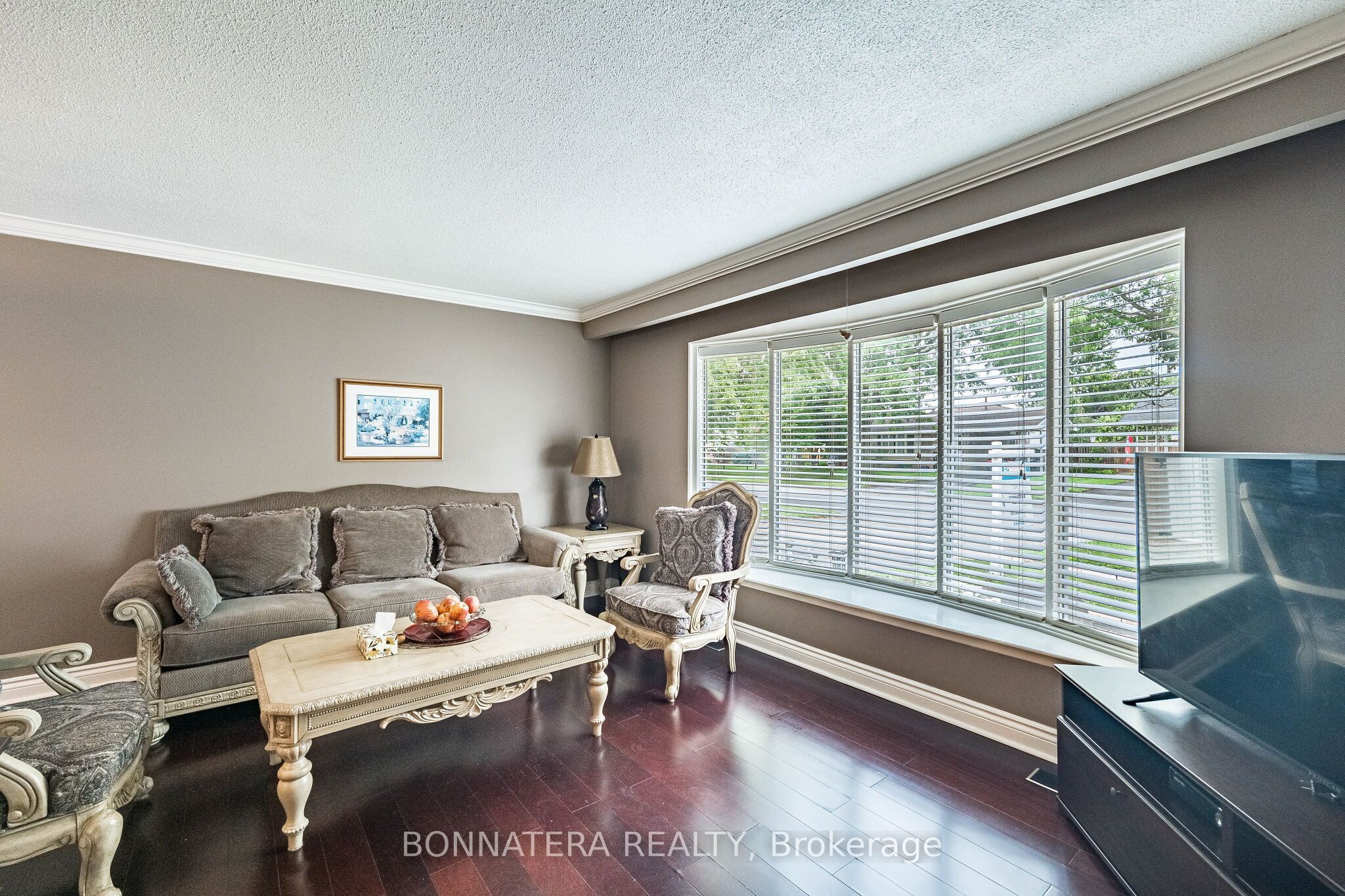 1324 Aldridge Crescent Property Photo 8