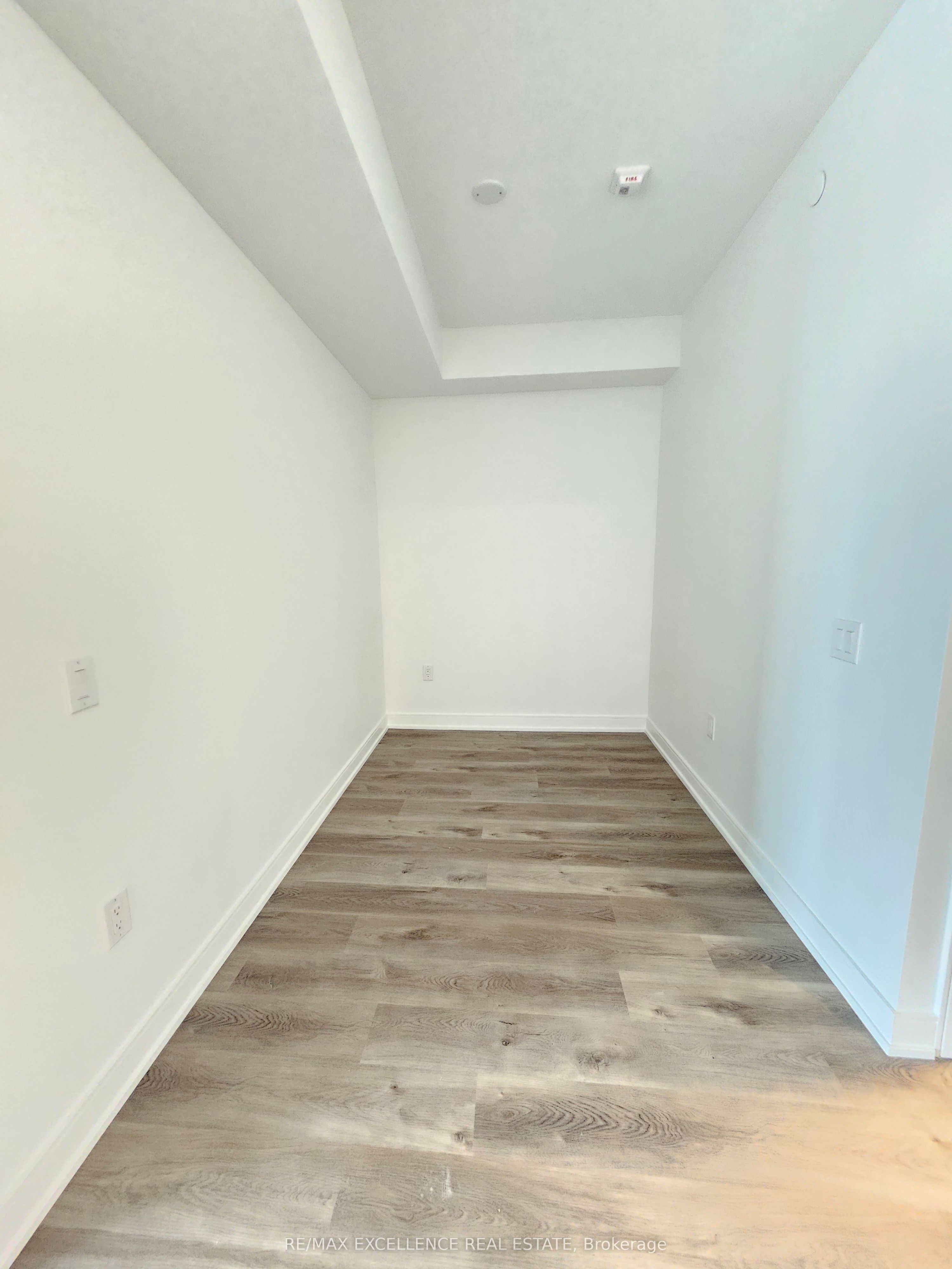3009 Novar Road 907 Property Photo 10