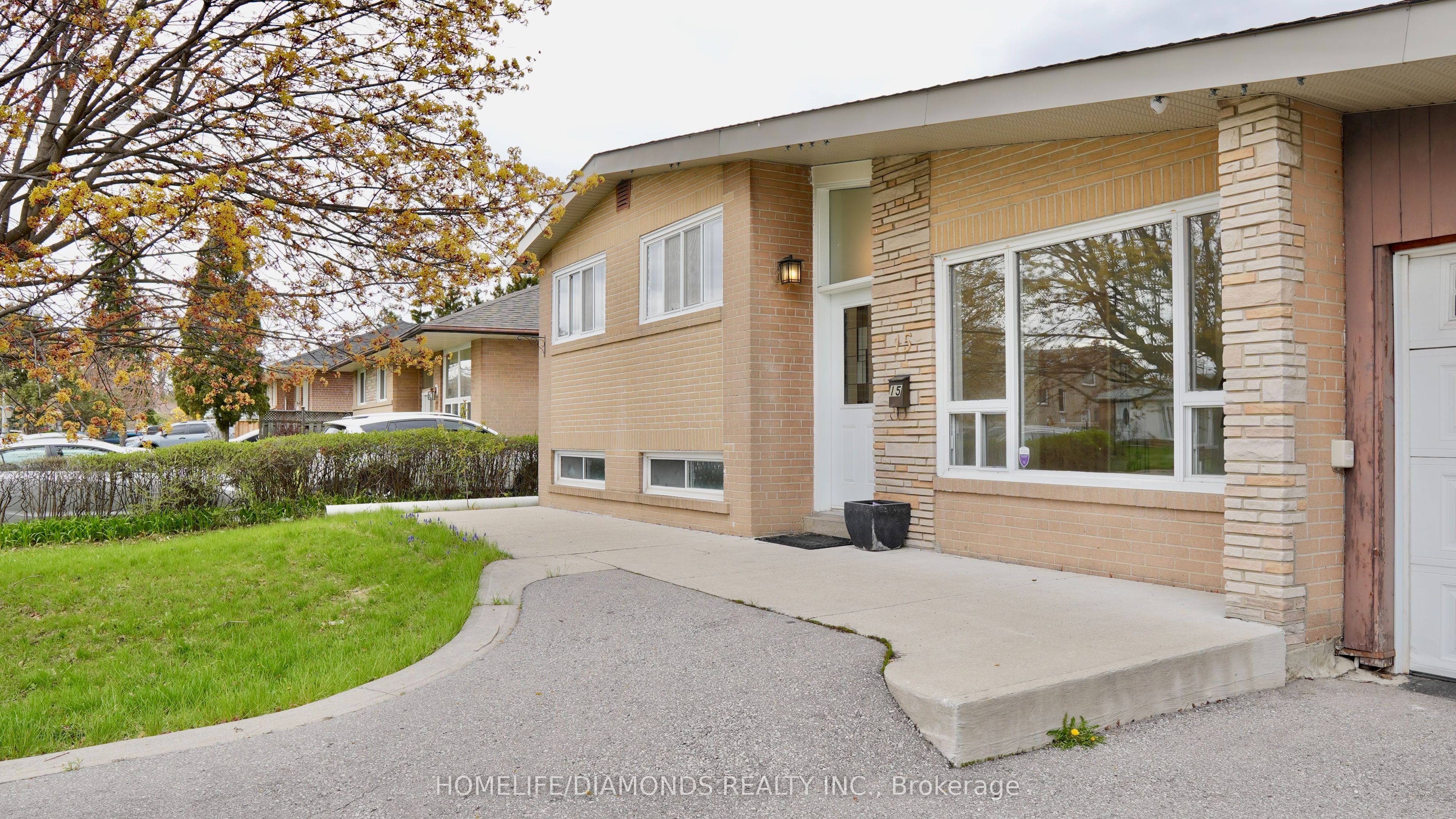 15 Athlone Avenue Property Photo 3