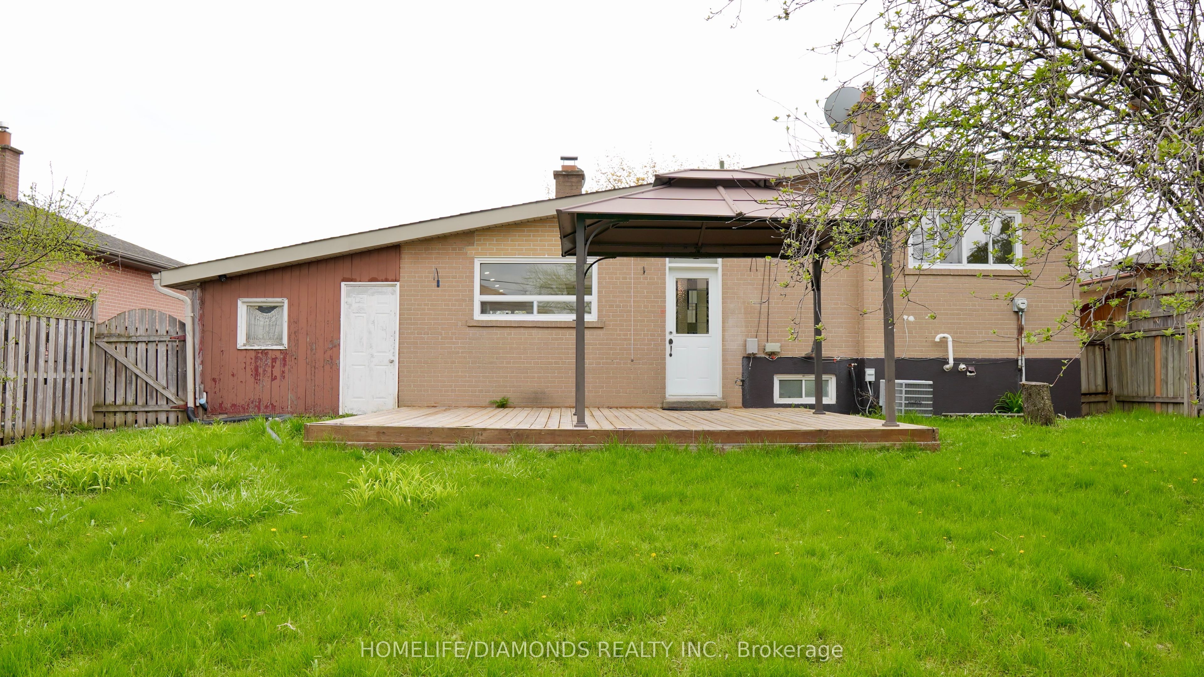 15 Athlone Avenue Property Photo 18