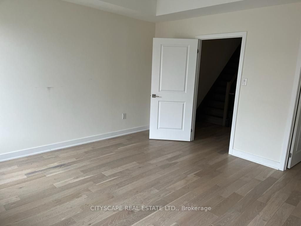 83 William Duncan Road Property Photo 28