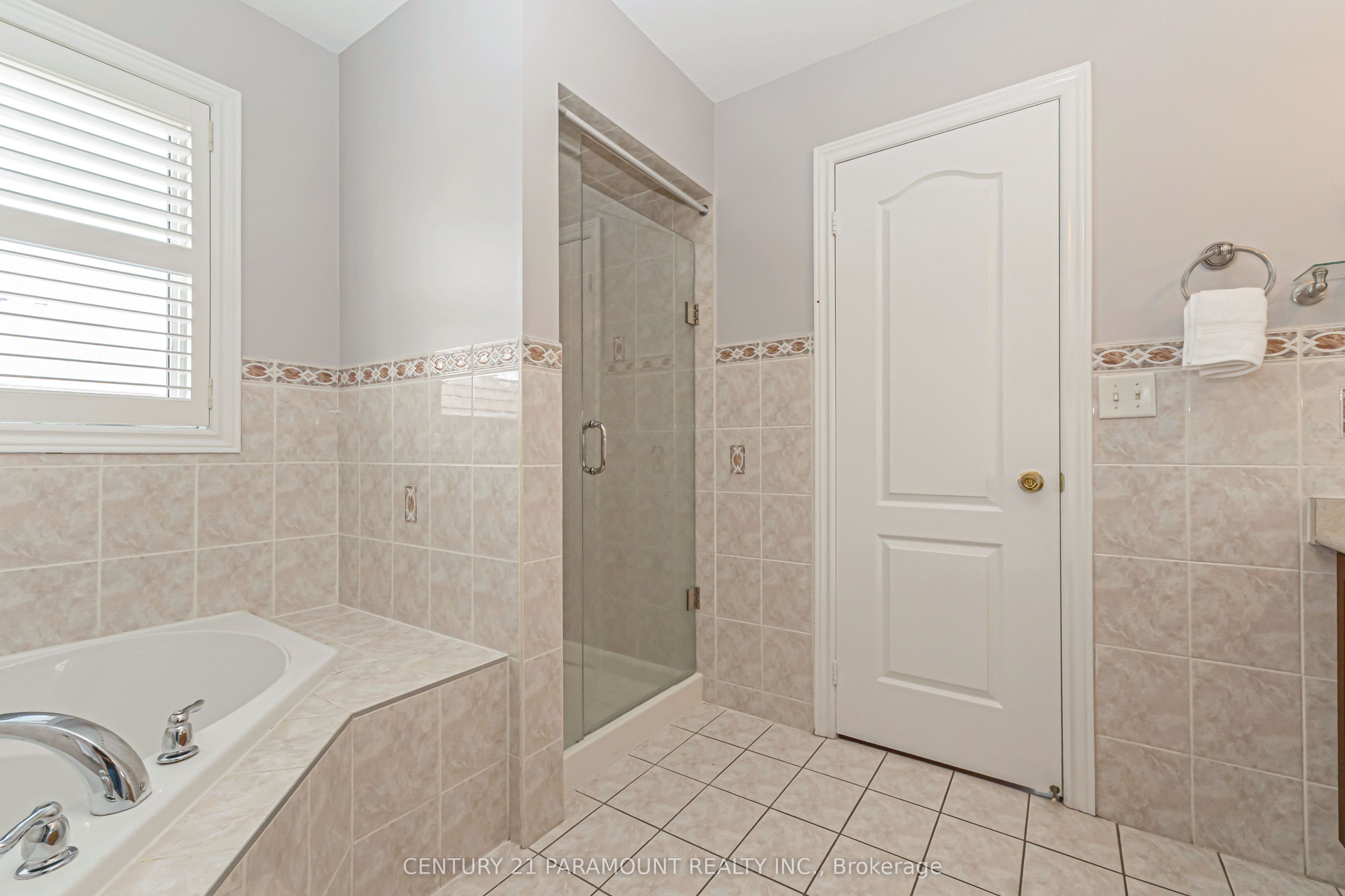 56 Dovehaven Crescent Property Photo 18