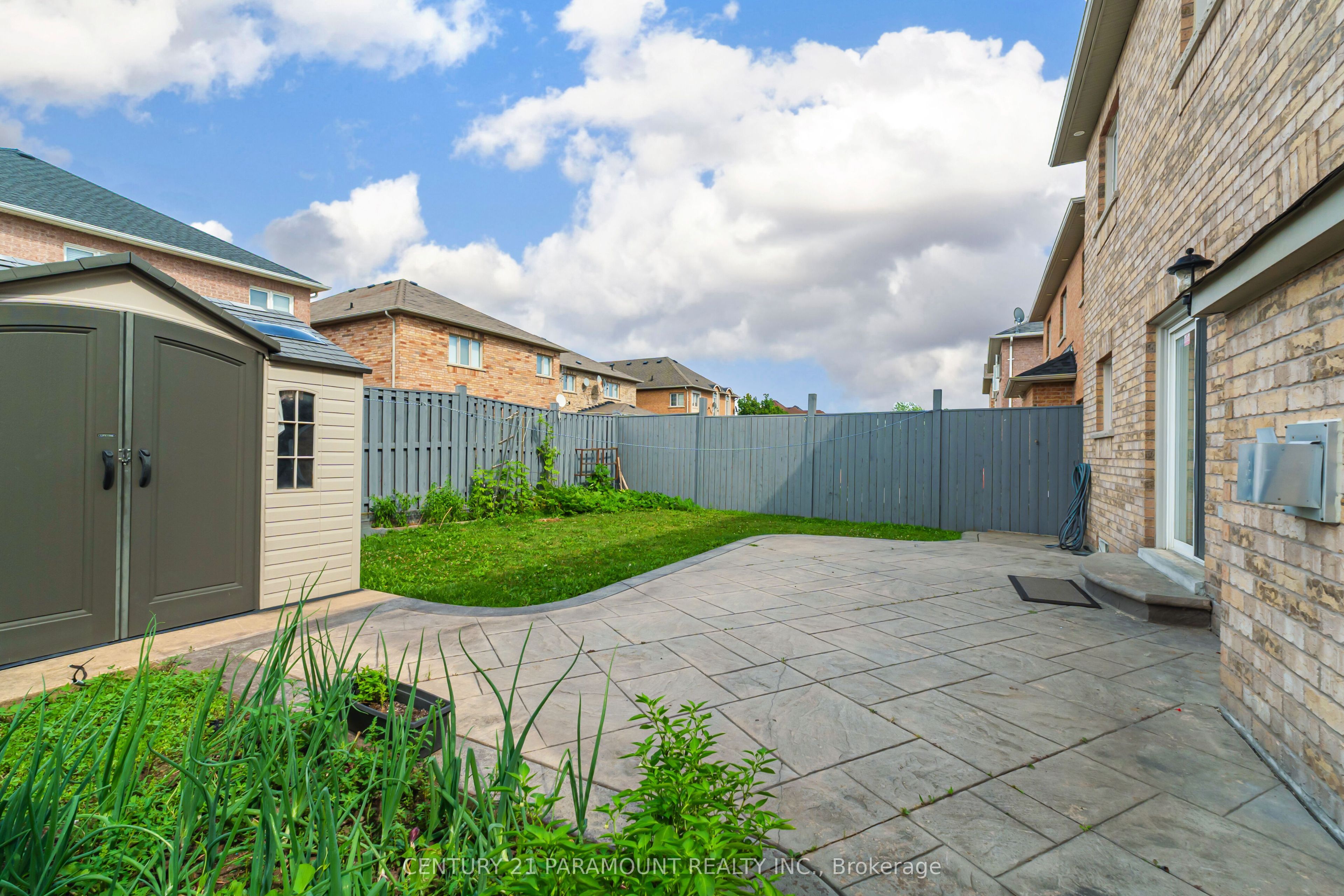 56 Dovehaven Crescent Property Photo 34