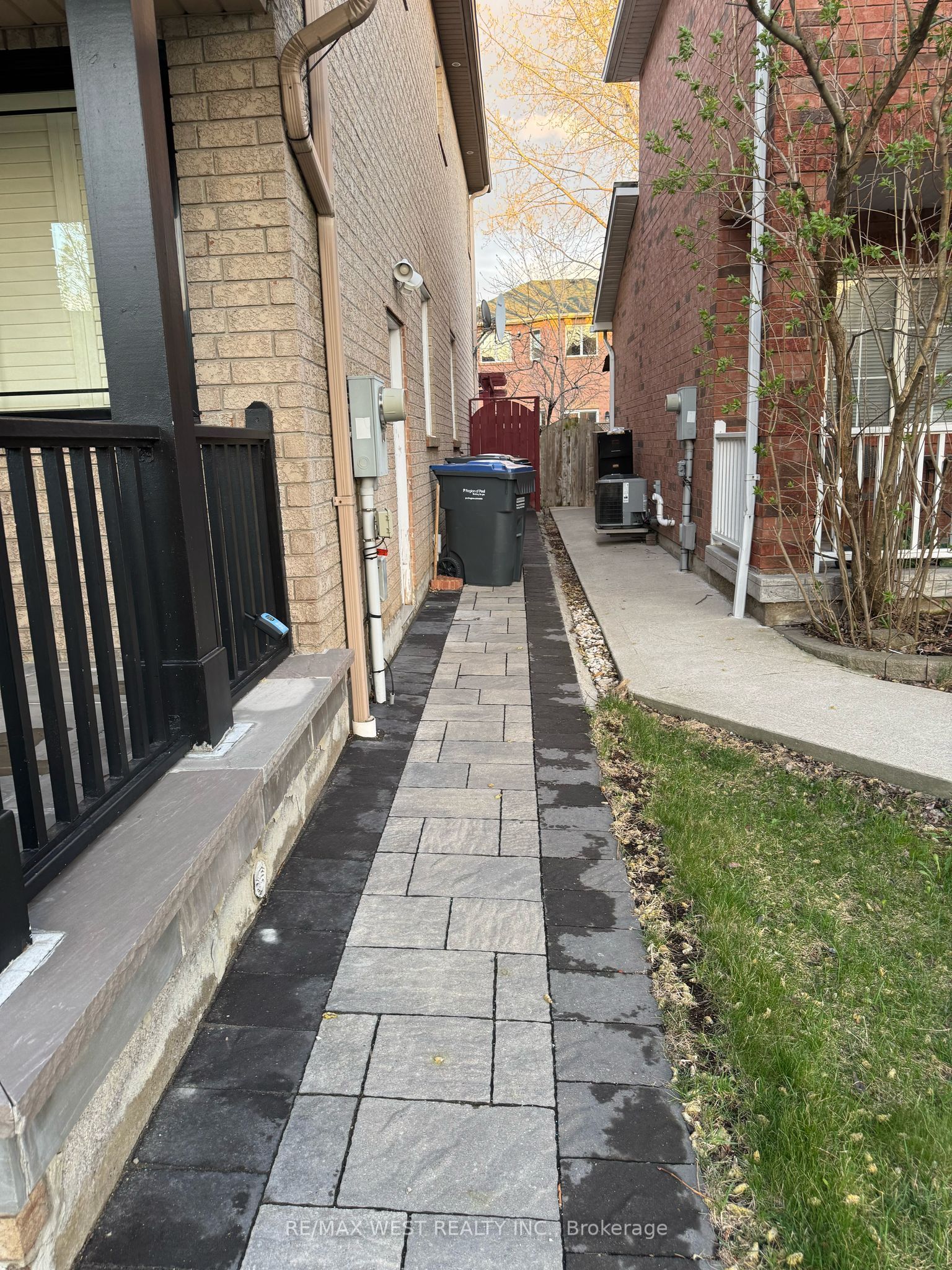 7225 Dime Crescent Bsmt Property Photo 3
