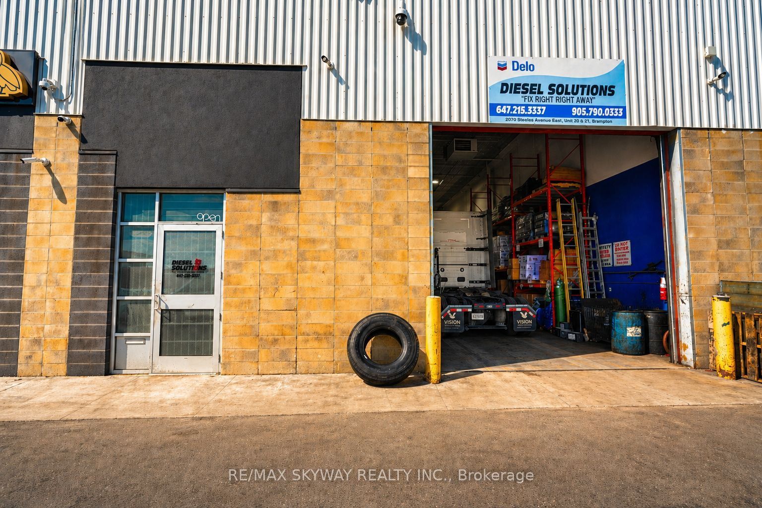 2070 Steeles Avenue E 20