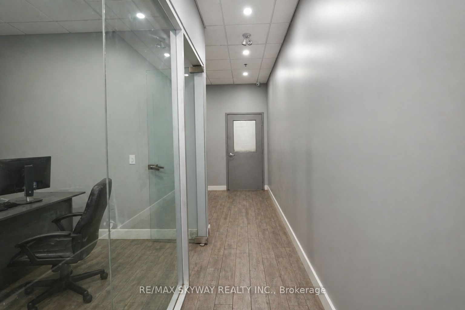 2070 Steeles Avenue E 20 Property Photo 19
