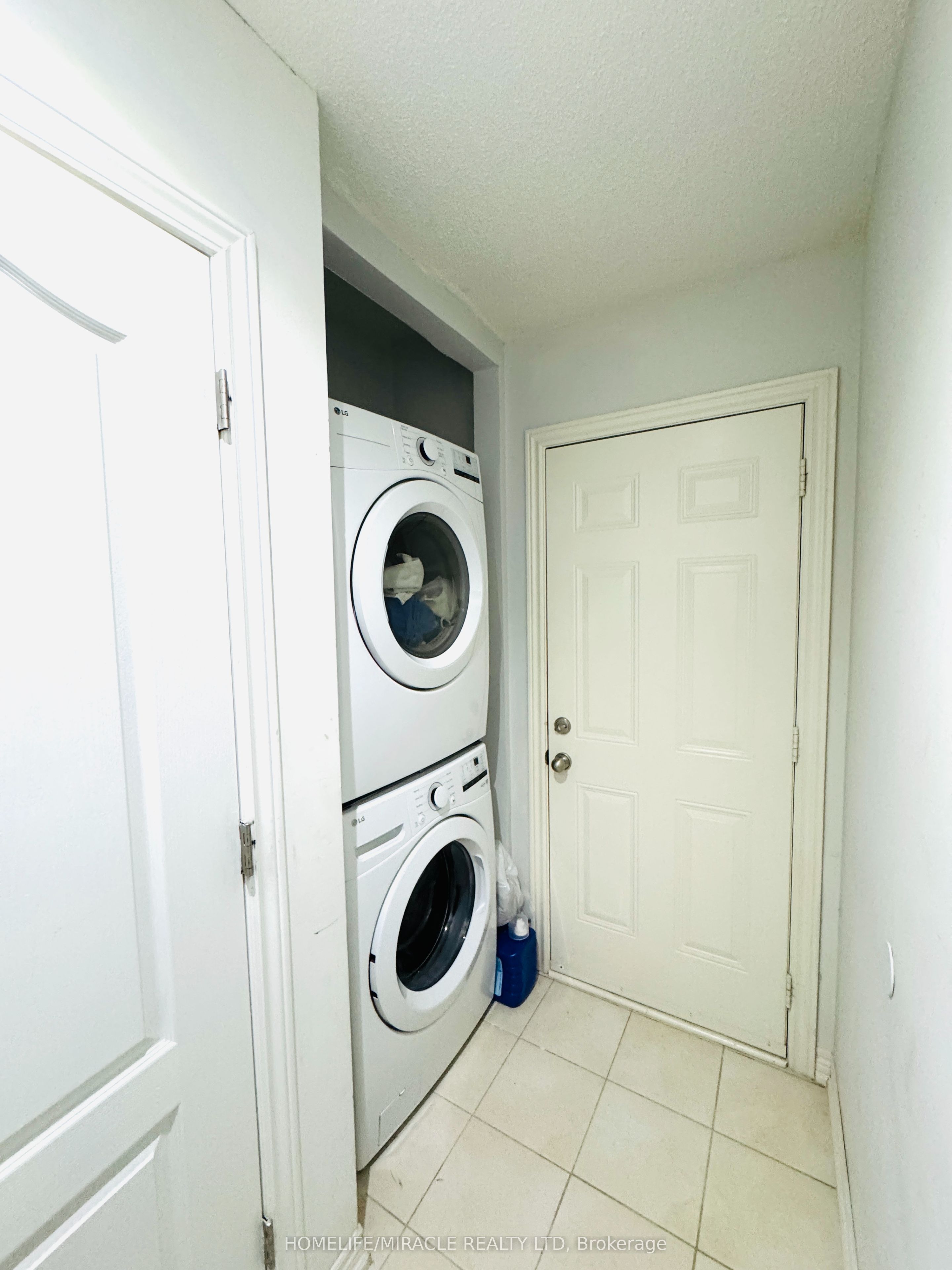 8 Altura Way Property Photo 4