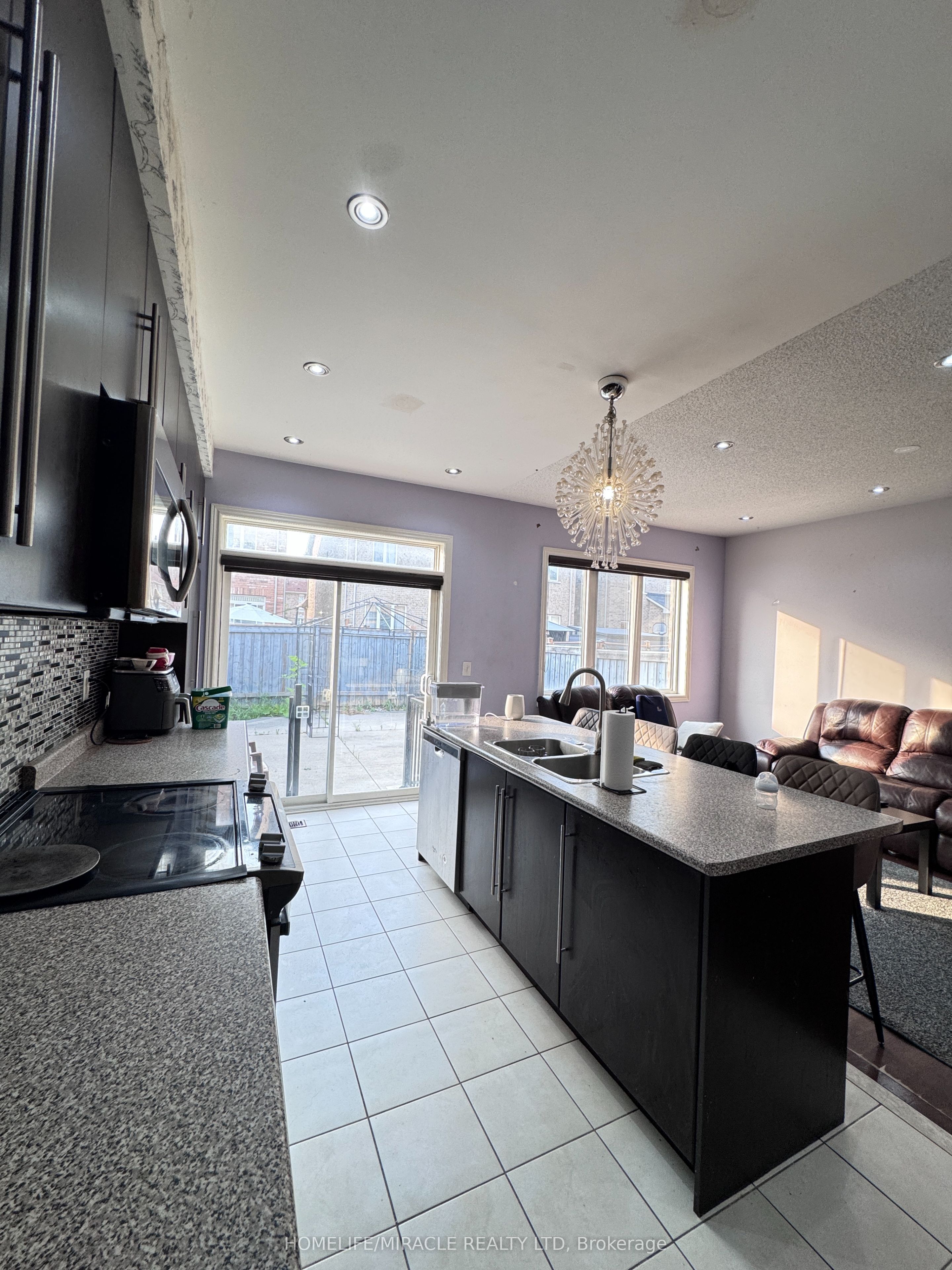 8 Altura Way Property Photo 11