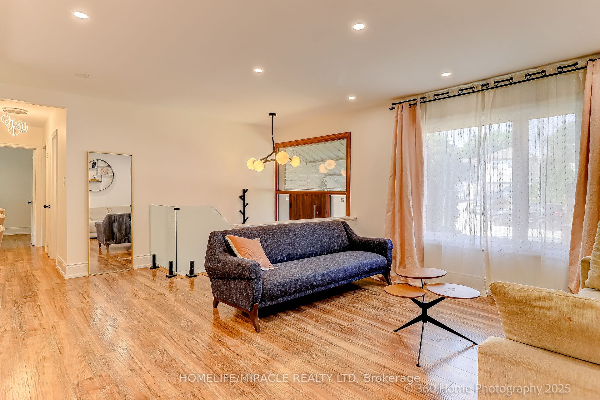568 Weir Avenue Property Photo 3