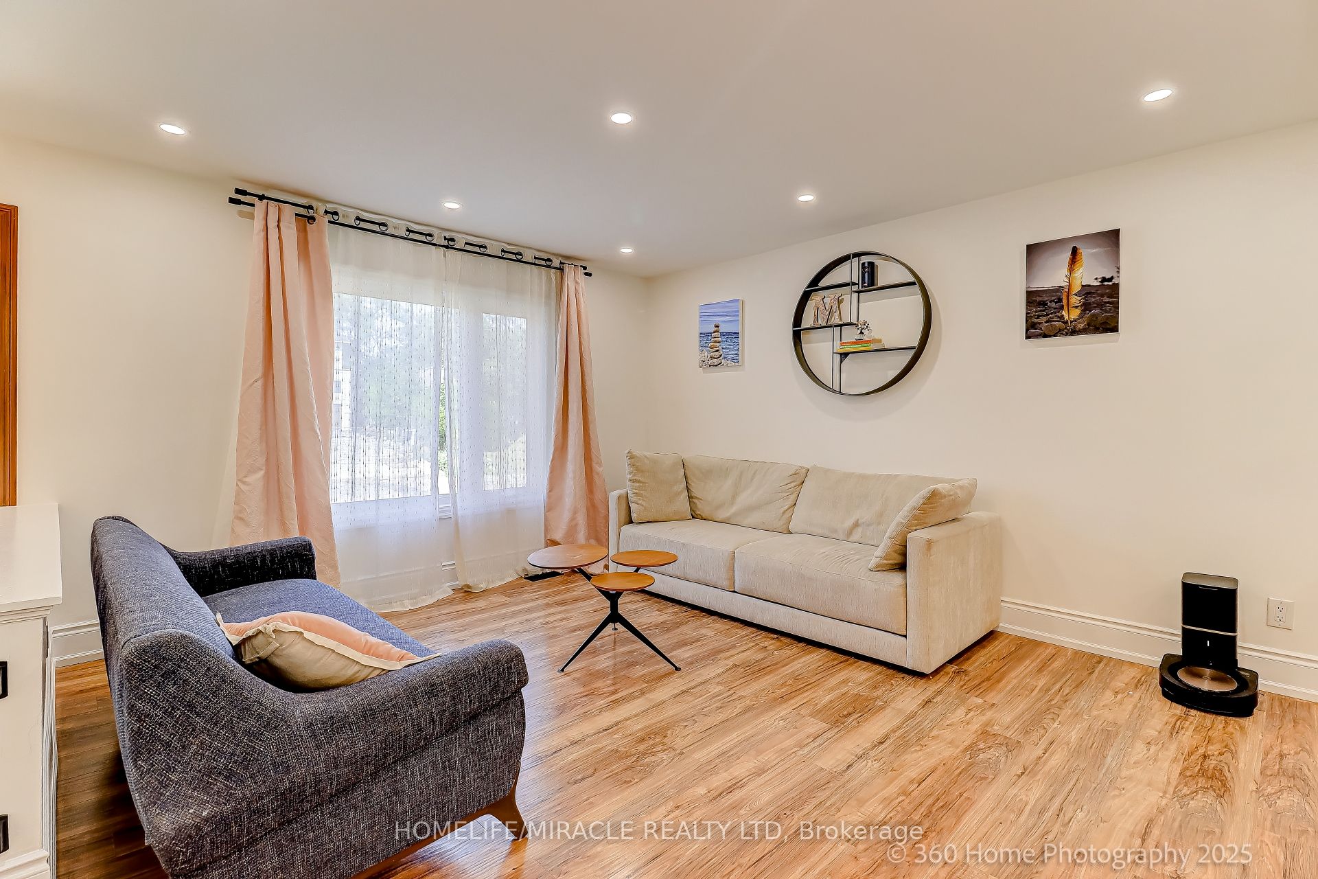 568 Weir Avenue Property Photo 4