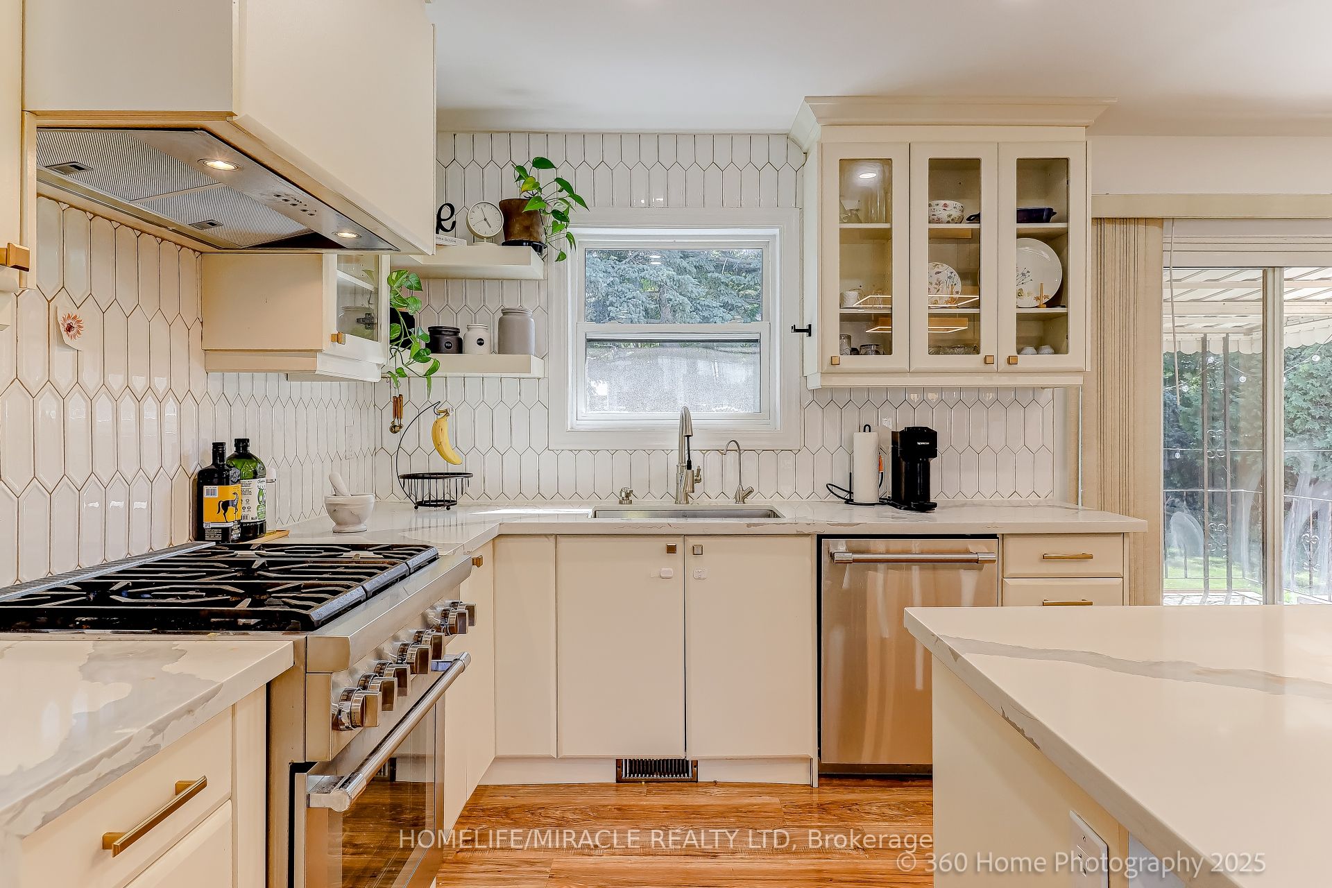 568 Weir Avenue Property Photo 7