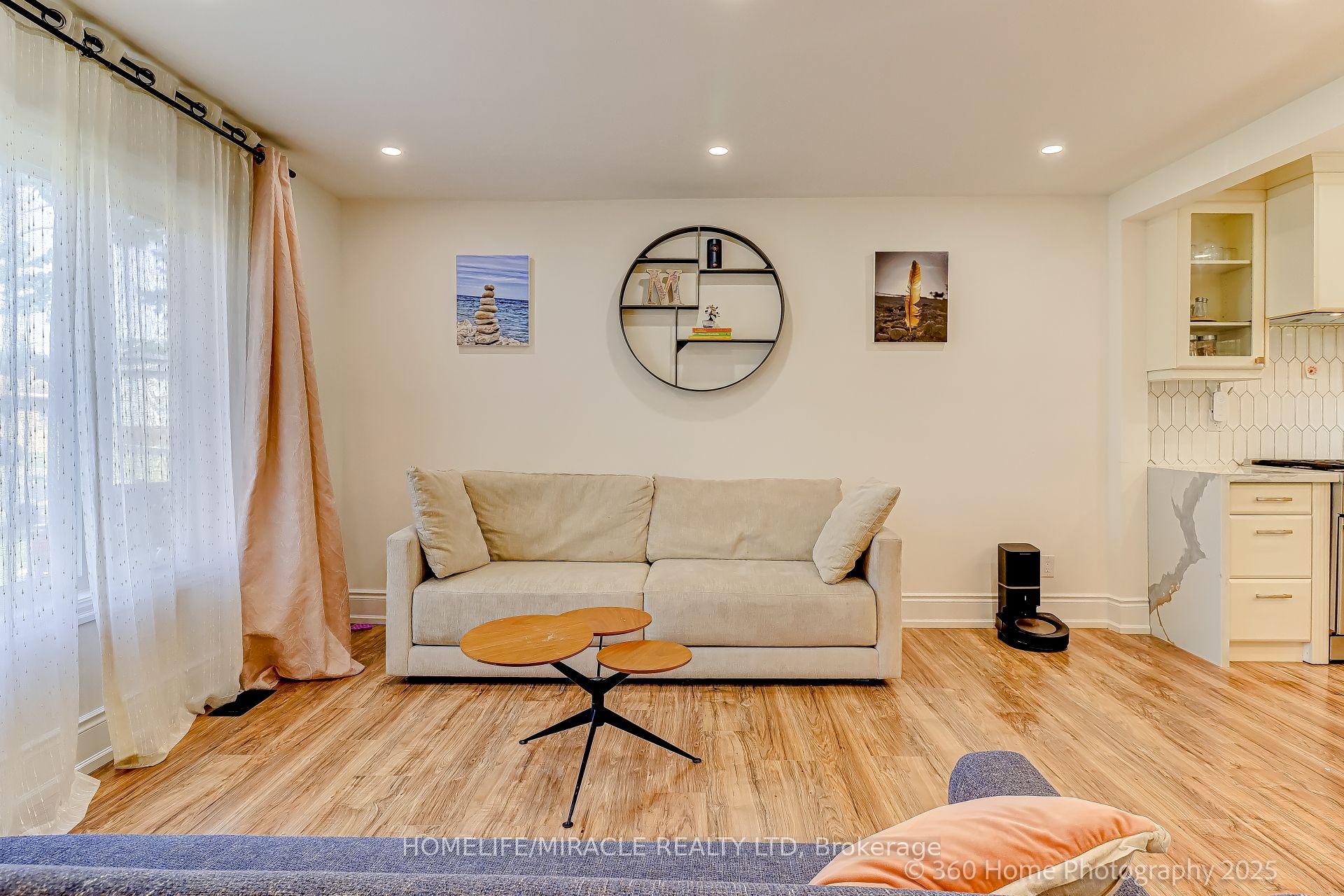 568 Weir Avenue Property Photo 9