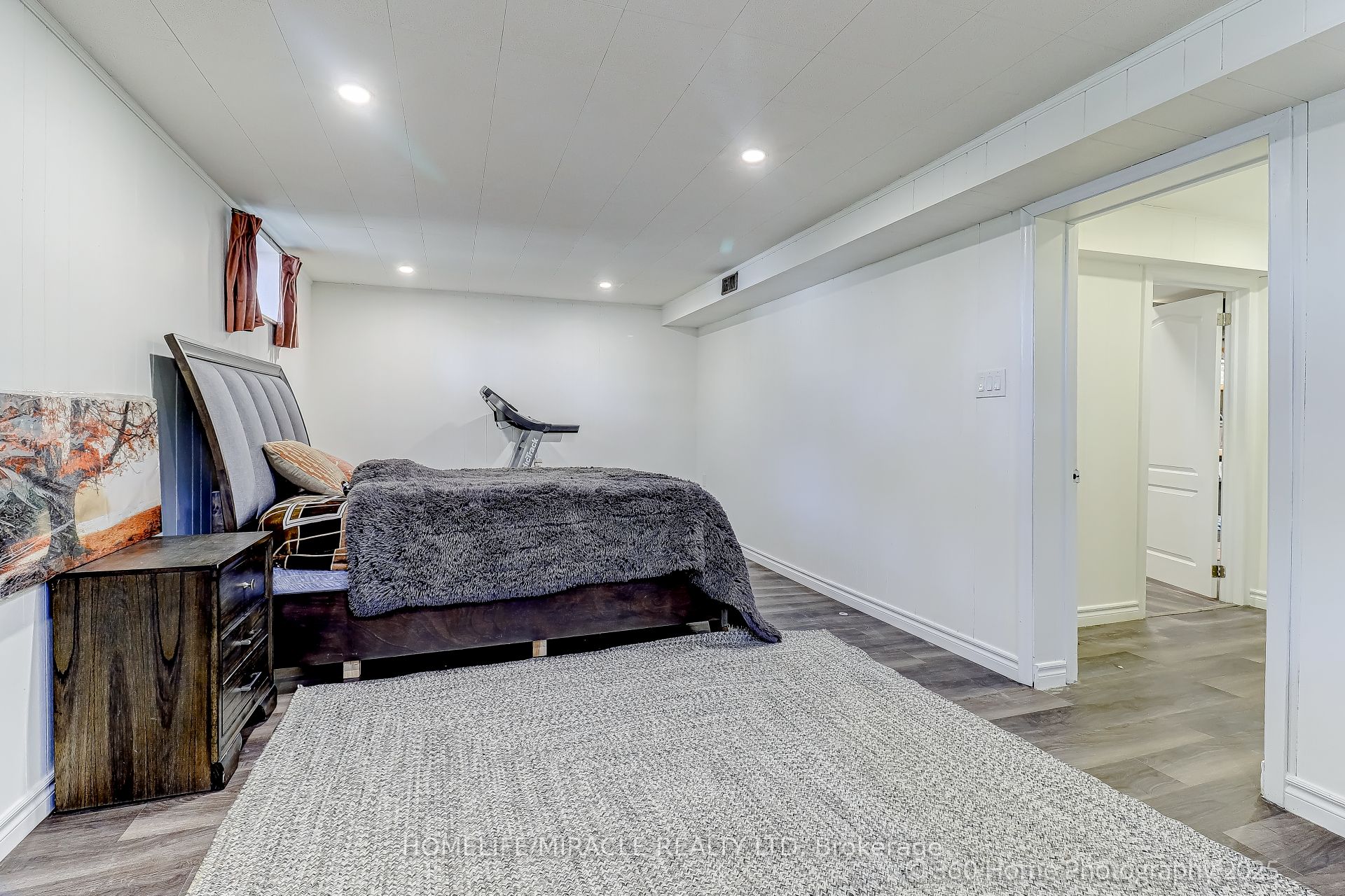 568 Weir Avenue Property Photo 17