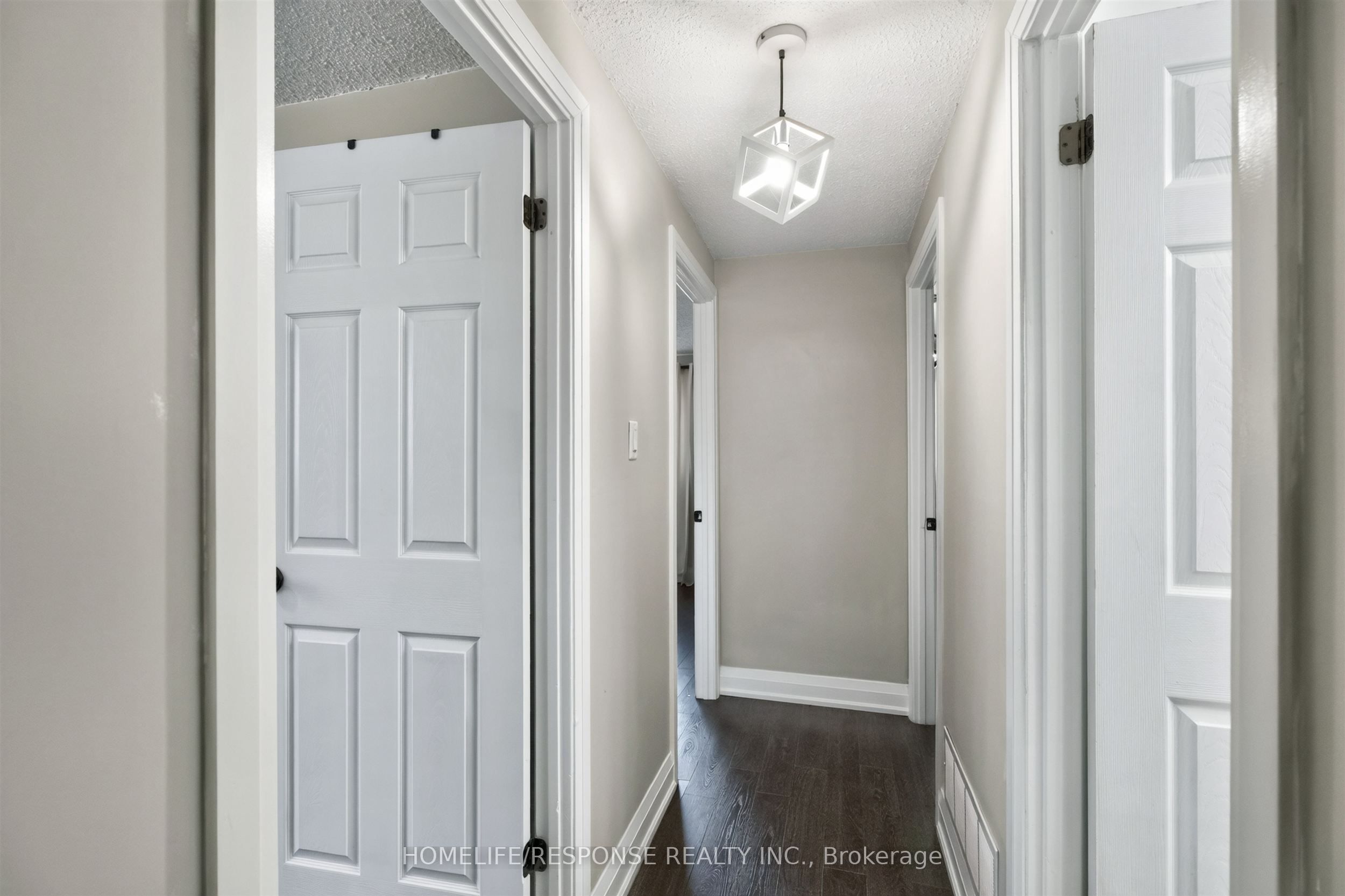 429 Daralea Heights Property Photo 15