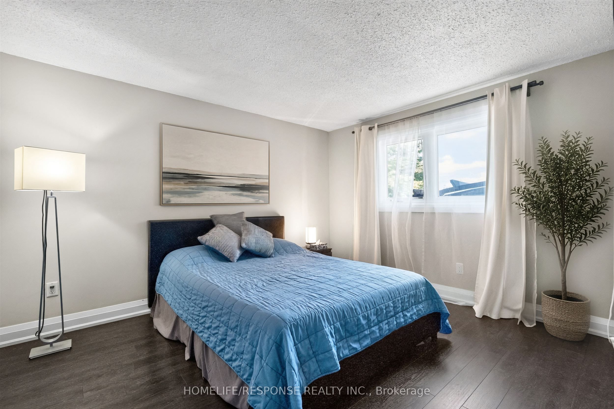 429 Daralea Heights Property Photo 17