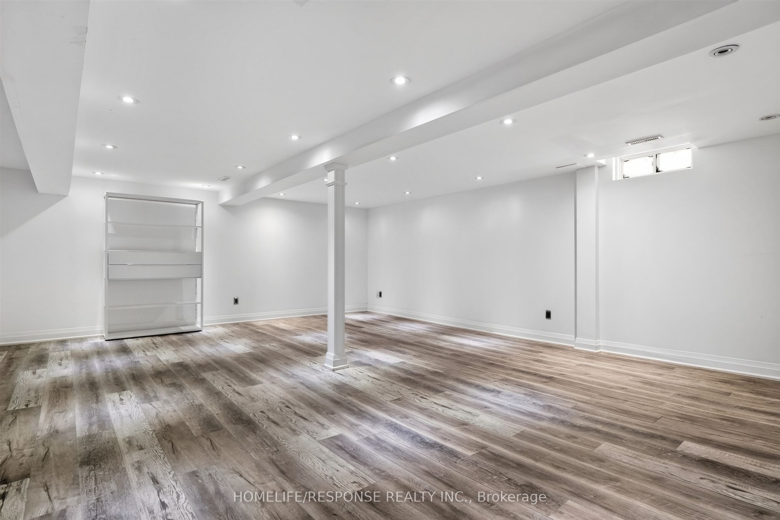 429 Daralea Heights Property Photo 23