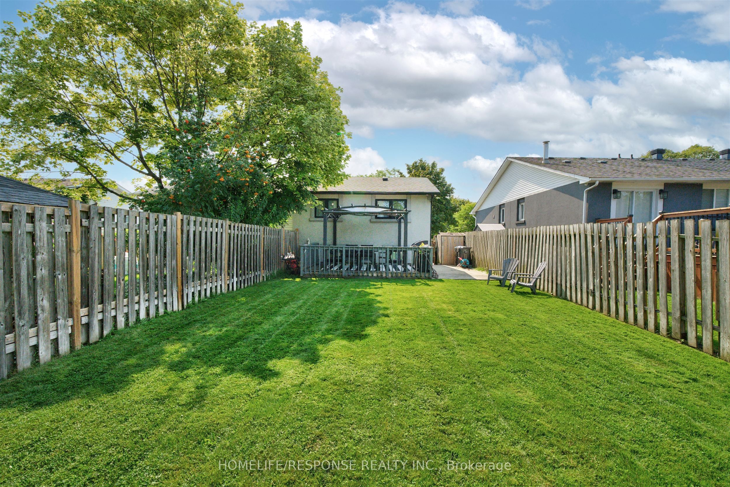 429 Daralea Heights Property Photo 25