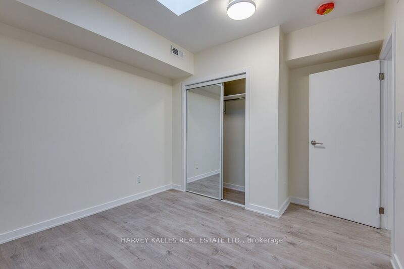 1216 St Clair Avenue W 3 Property Photo 6