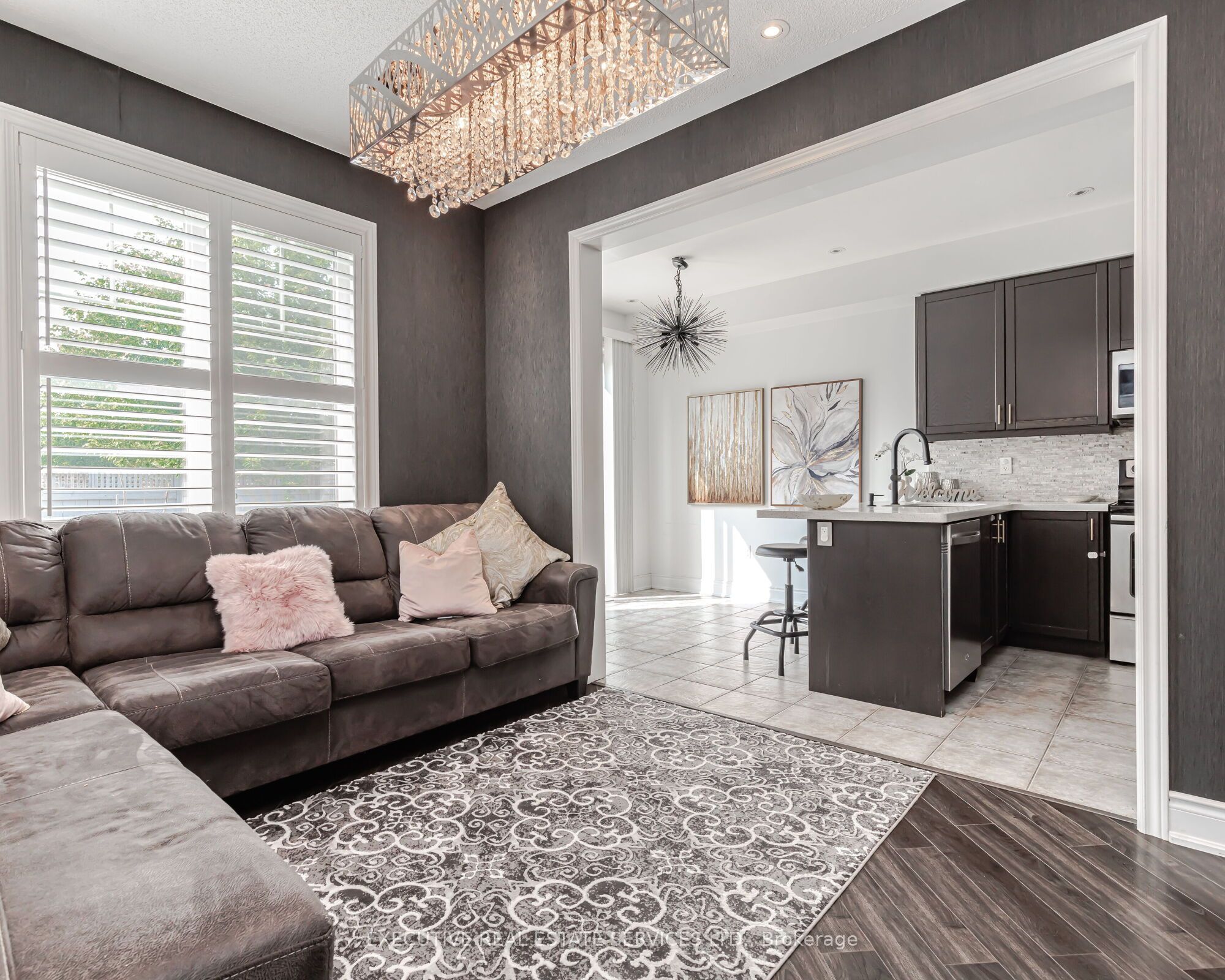 2 Nectarlane Avenue Property Photo 10