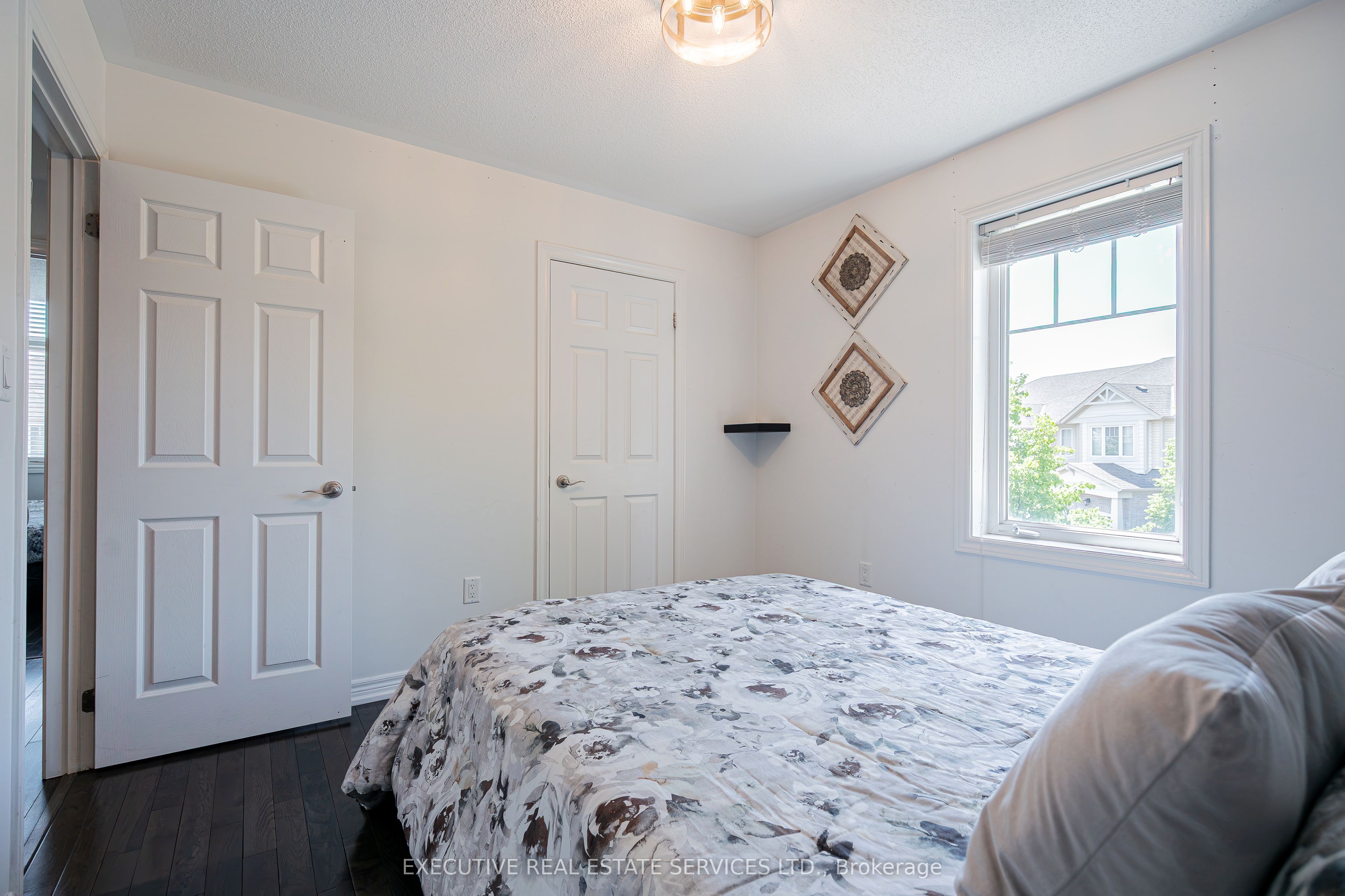 2 Nectarlane Avenue Property Photo 20