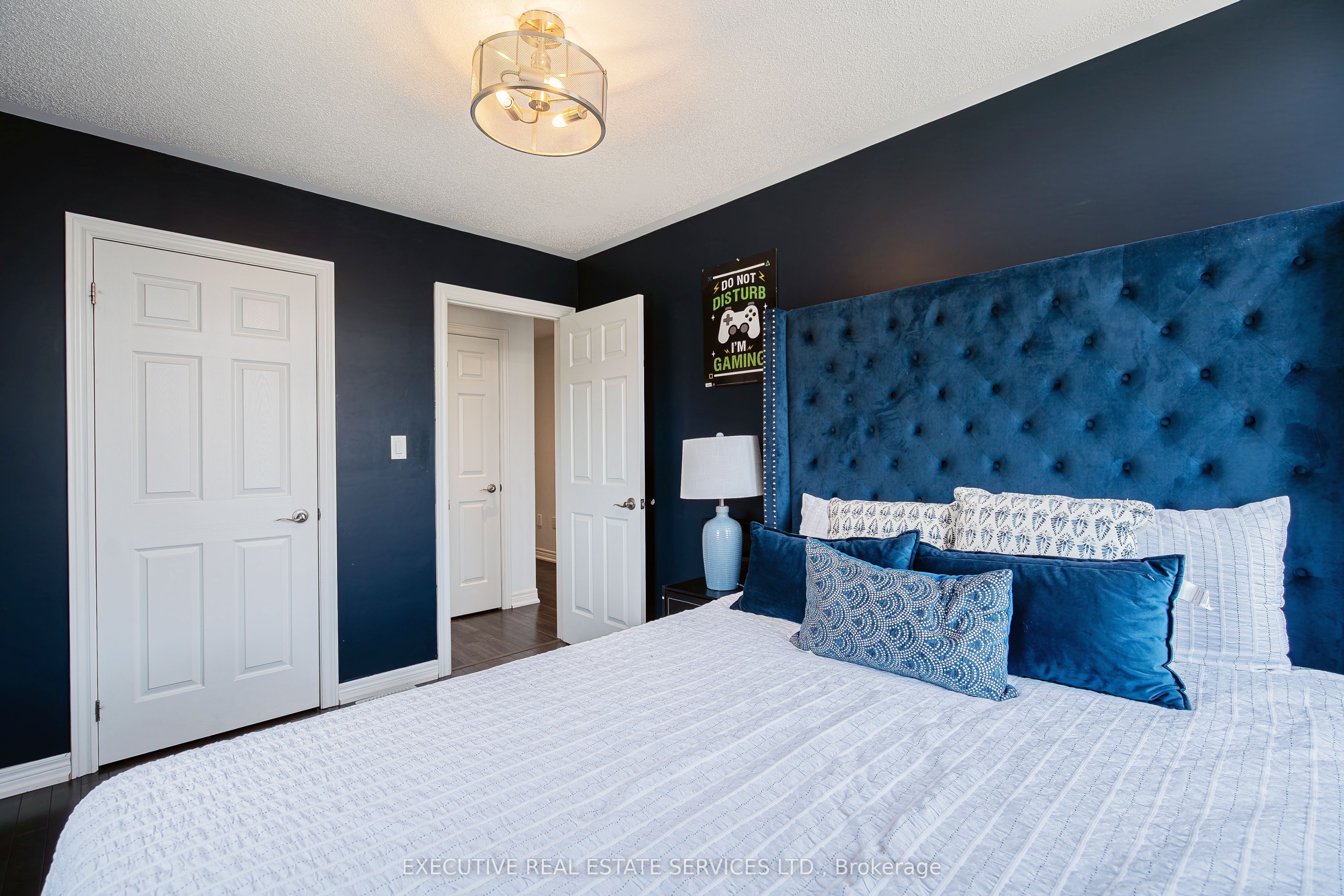 2 Nectarlane Avenue Property Photo 22