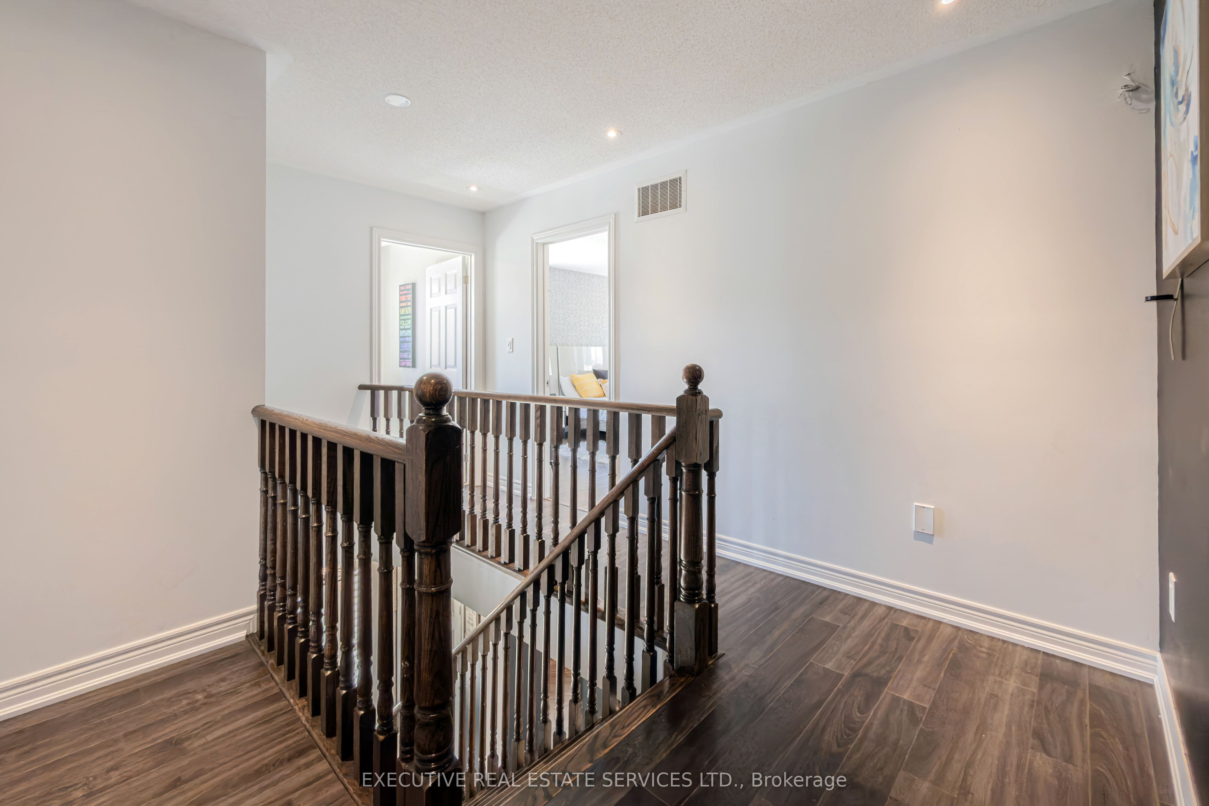 2 Nectarlane Avenue Property Photo 28