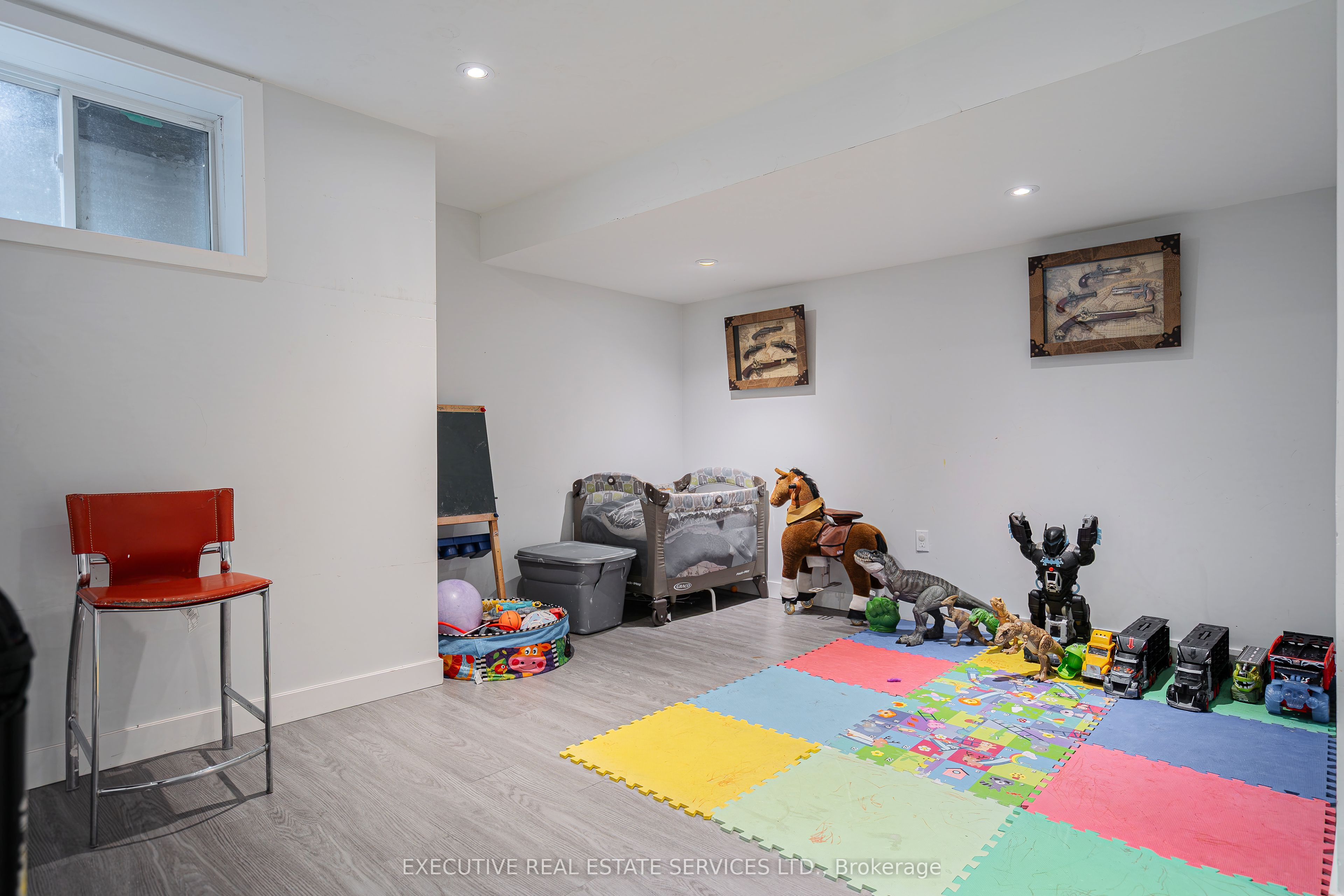 2 Nectarlane Avenue Property Photo 29