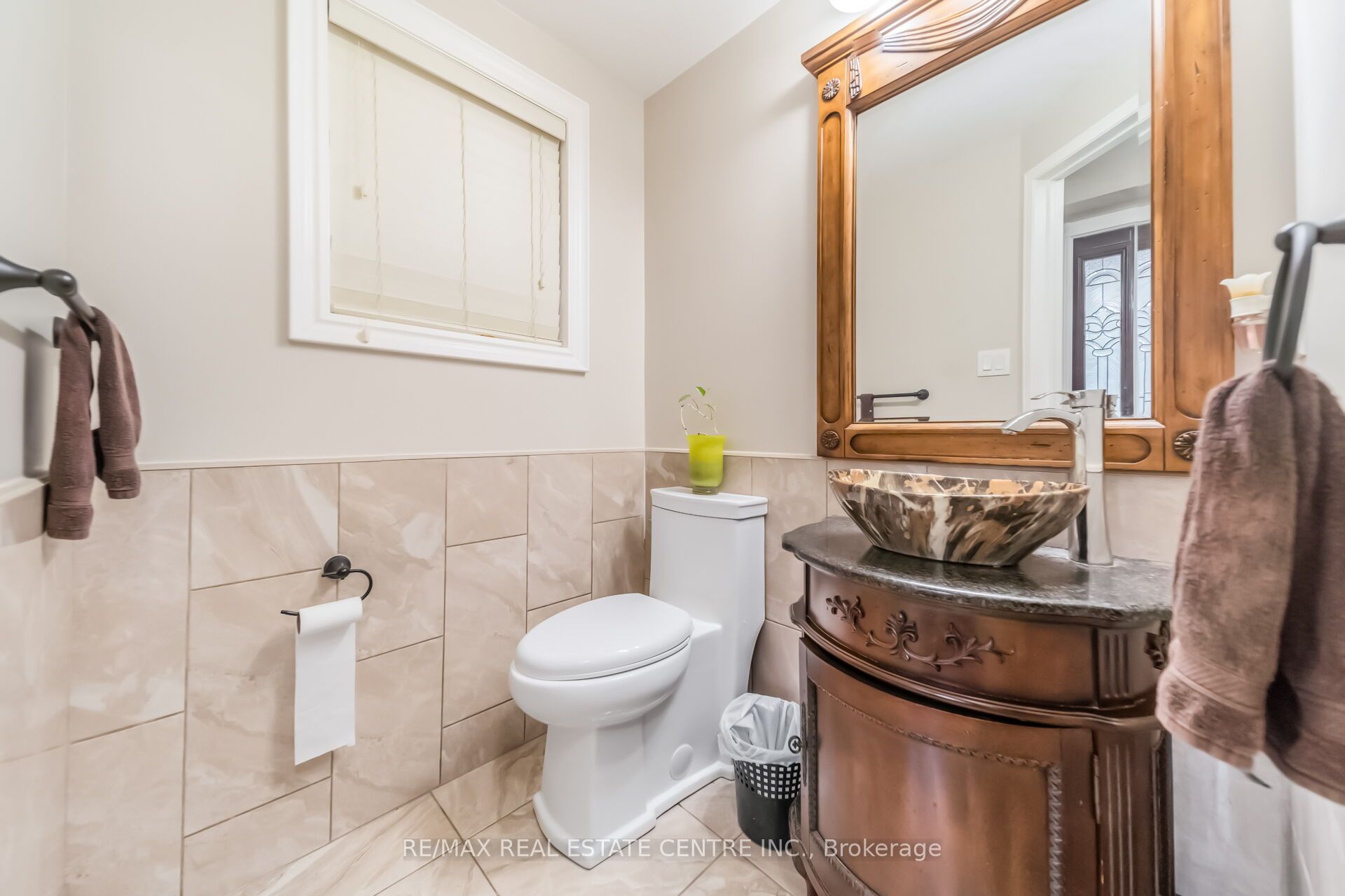 69 Crown Victoria Drive Property Photo 25