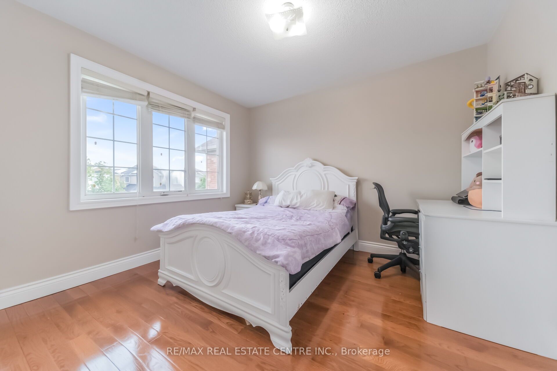69 Crown Victoria Drive Property Photo 37