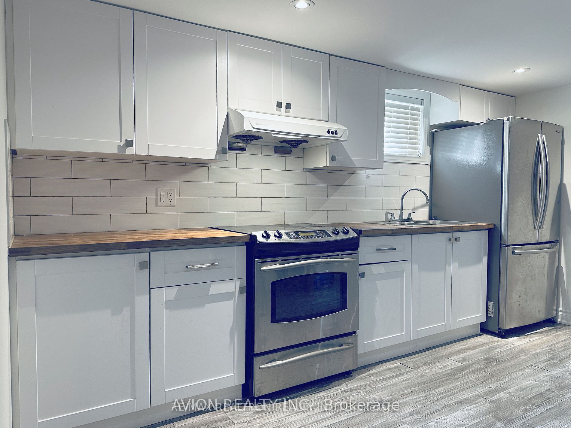 297 Thirtieth Street Bsmt Property Photo 1