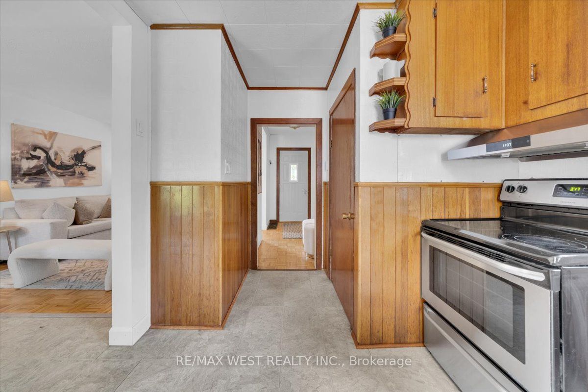 73 Seventeenth Street Property Photo 10