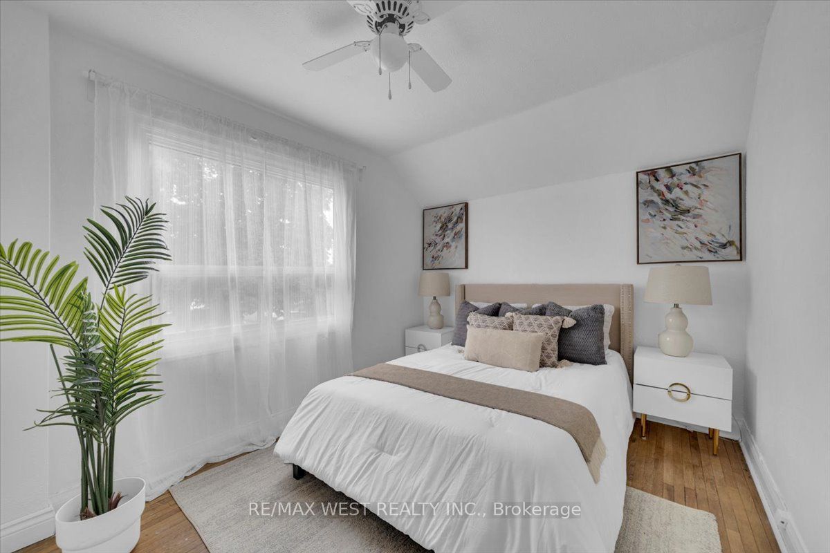 73 Seventeenth Street Property Photo 15