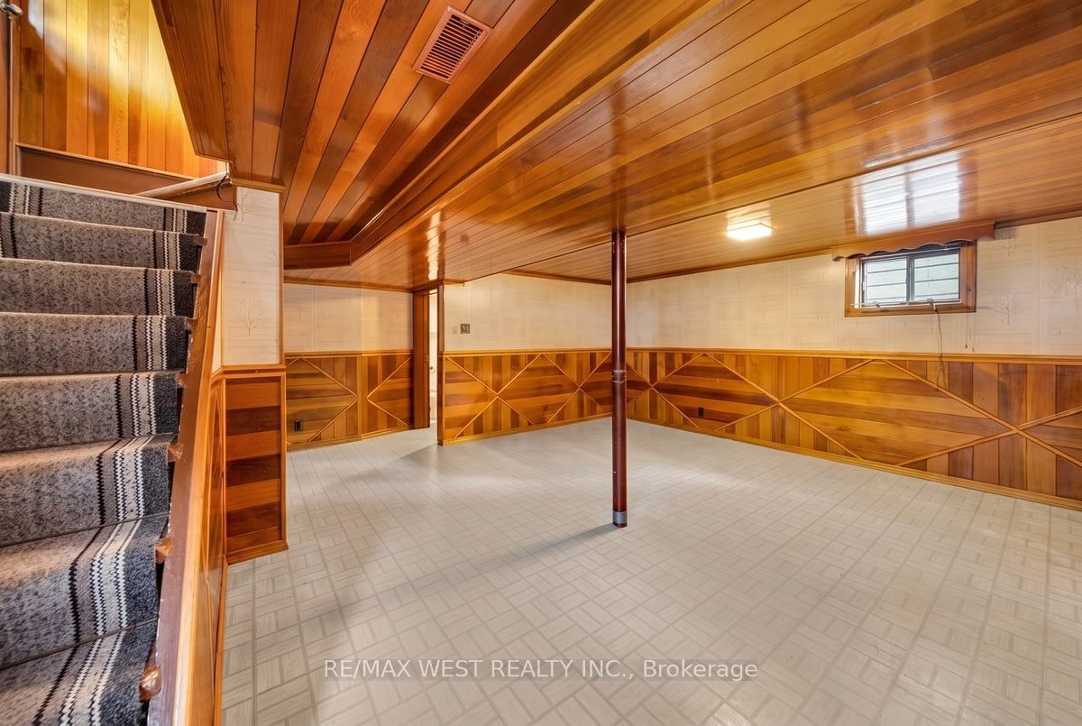 73 Seventeenth Street Property Photo 20