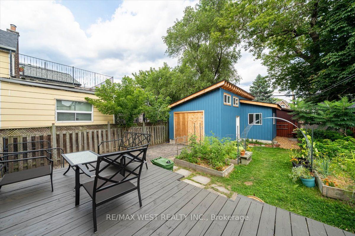 73 Seventeenth Street Property Photo 25