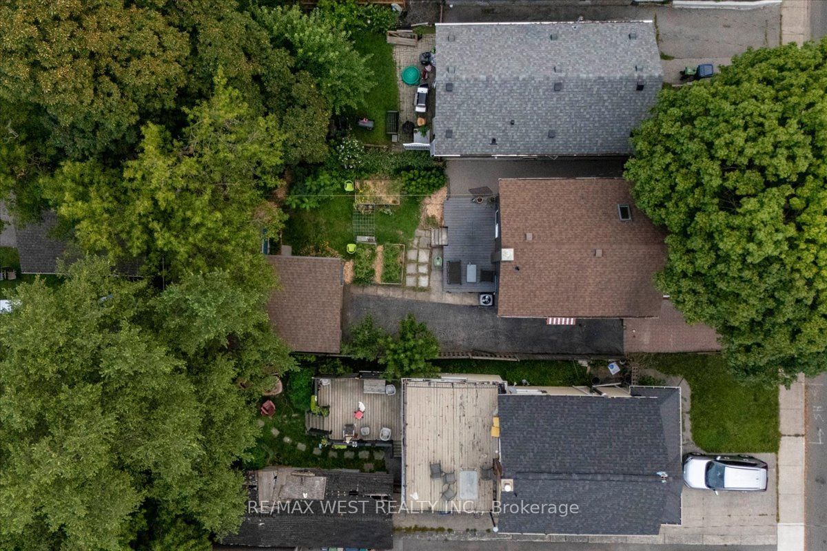 73 Seventeenth Street Property Photo 29
