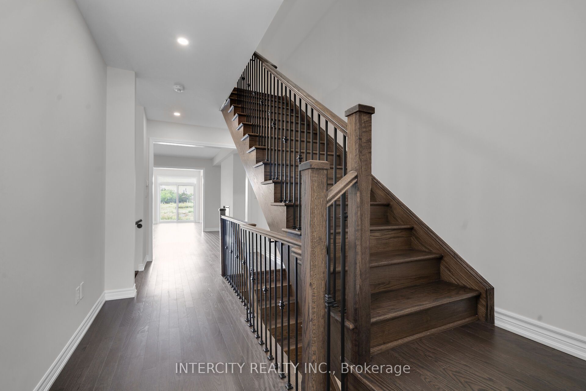 612 Glasgow Road Property Photo 7