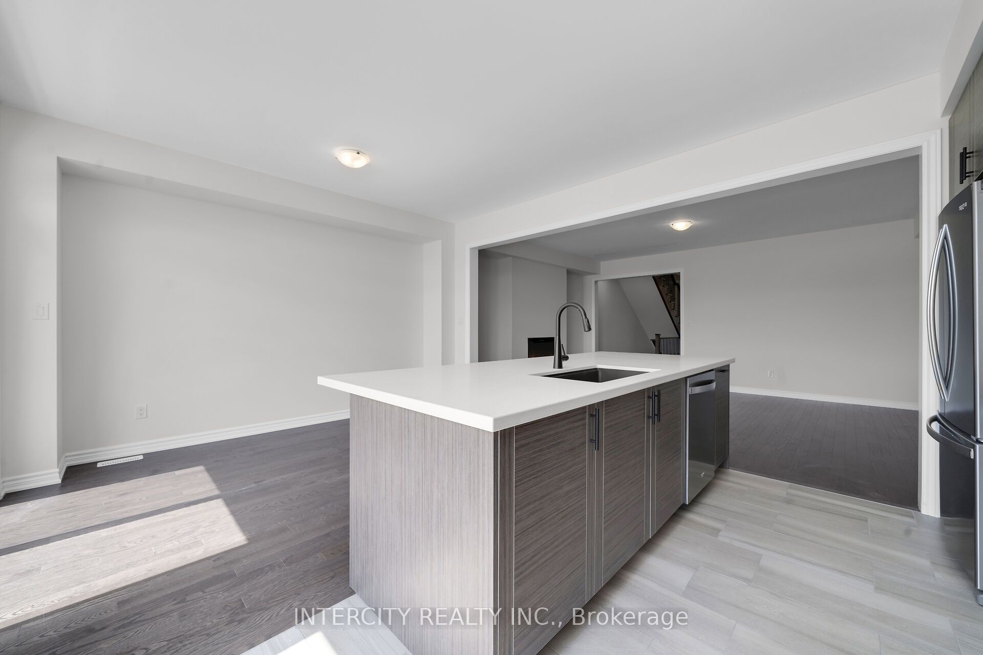 612 Glasgow Road Property Photo 16