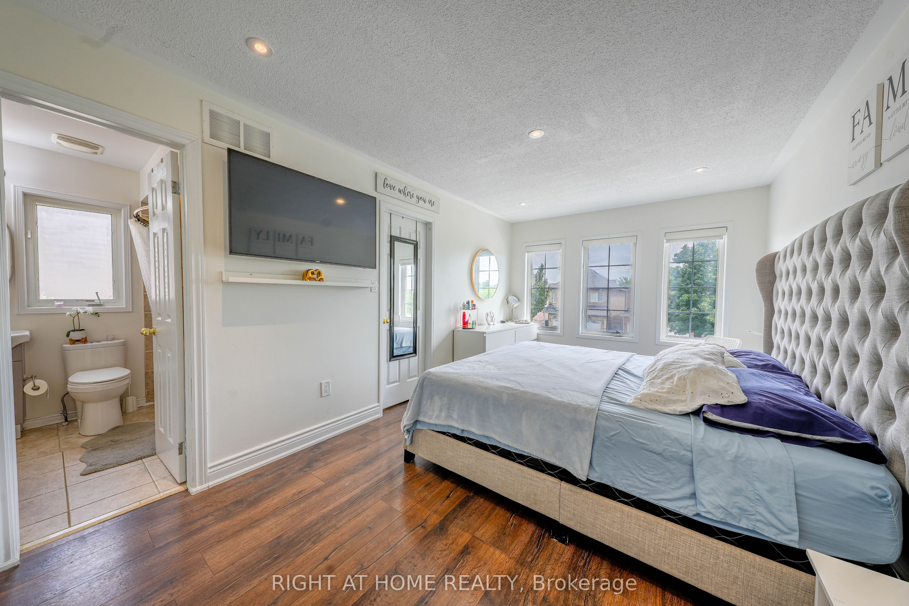 3881 Partition Road Property Photo 5